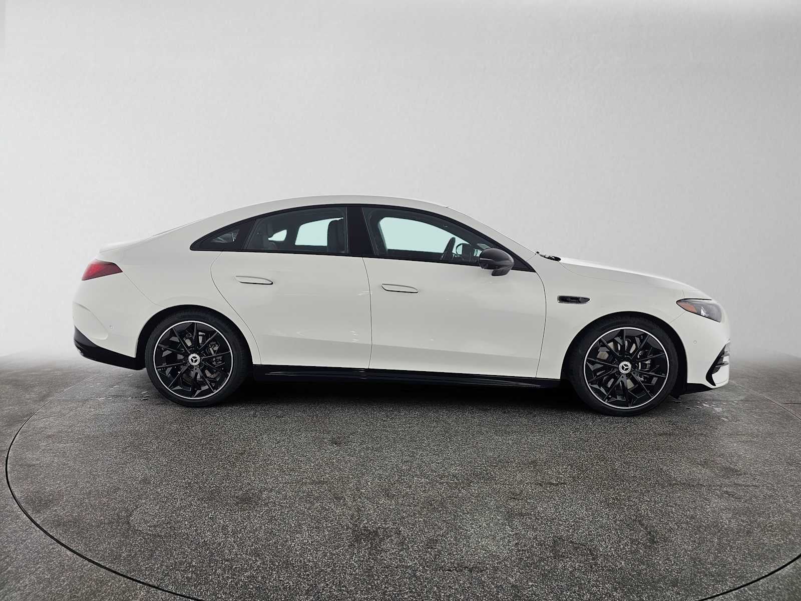 2027 Mercedes-Benz CLA 220 Hybrid FWD