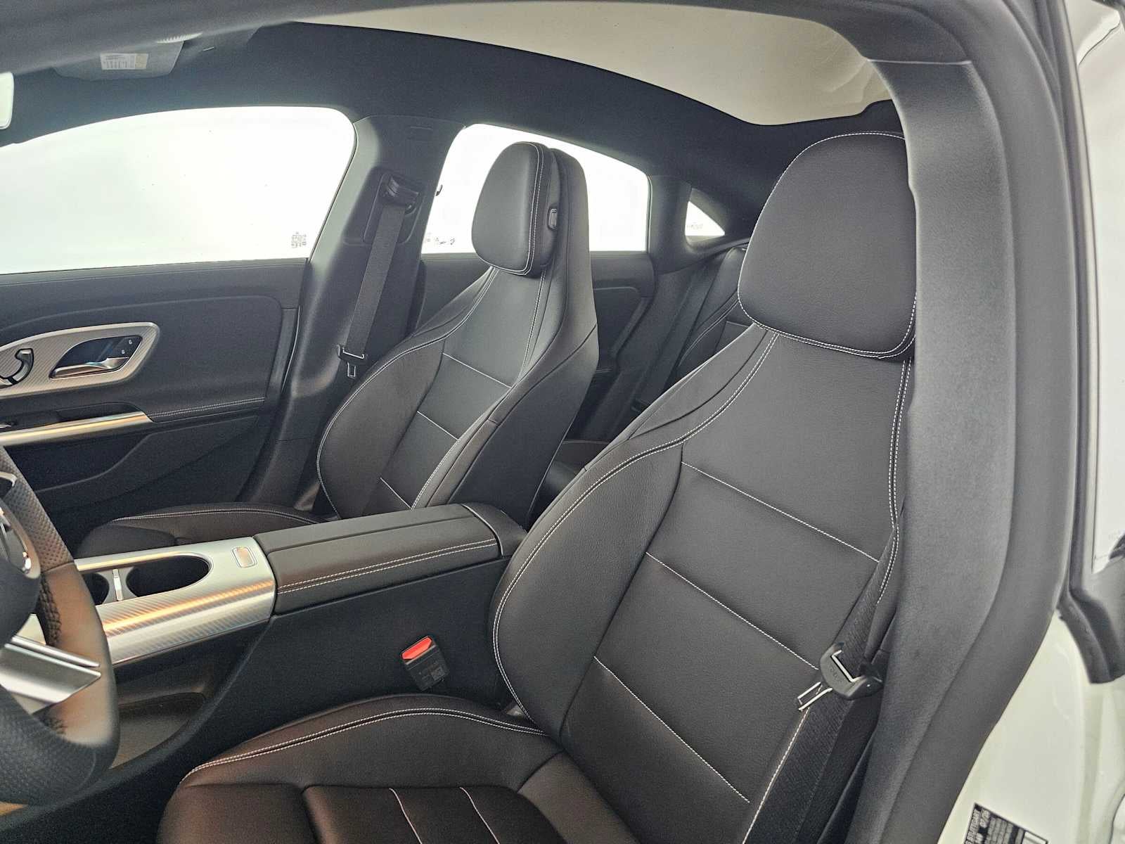 2027 Mercedes-Benz CLA 220 Hybrid FWD