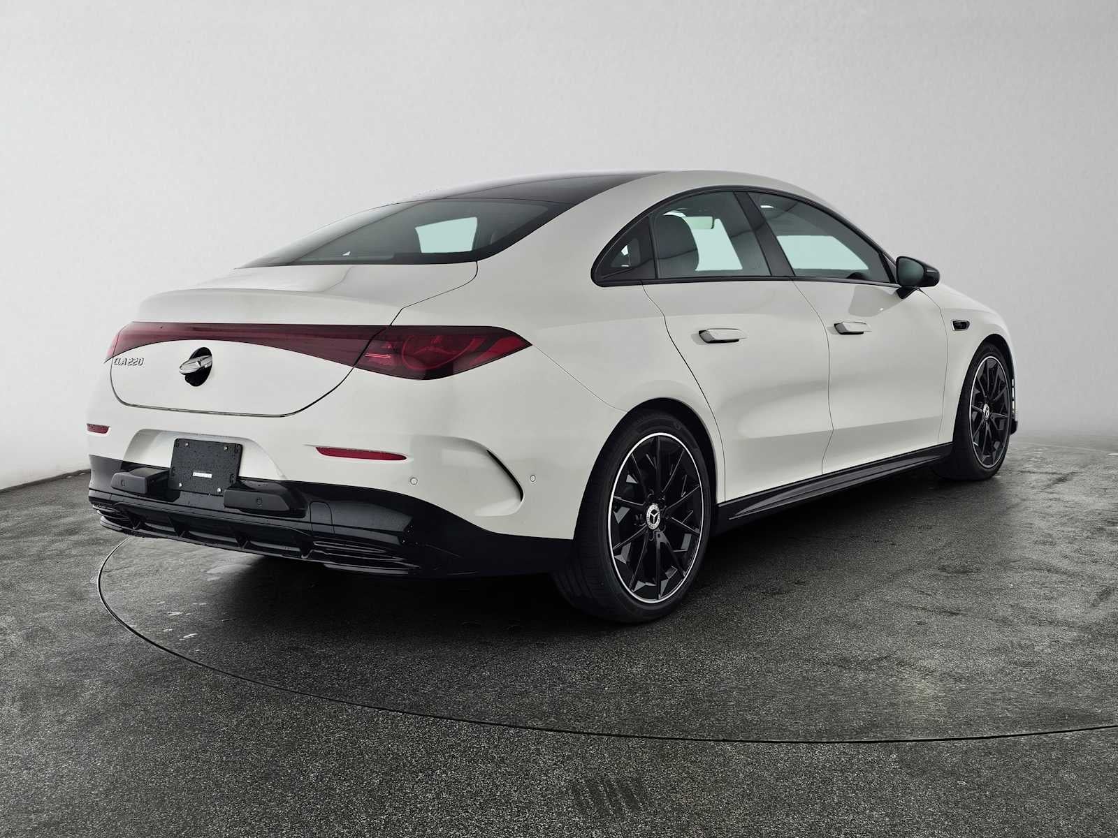 2027 Mercedes-Benz CLA 220 Hybrid FWD