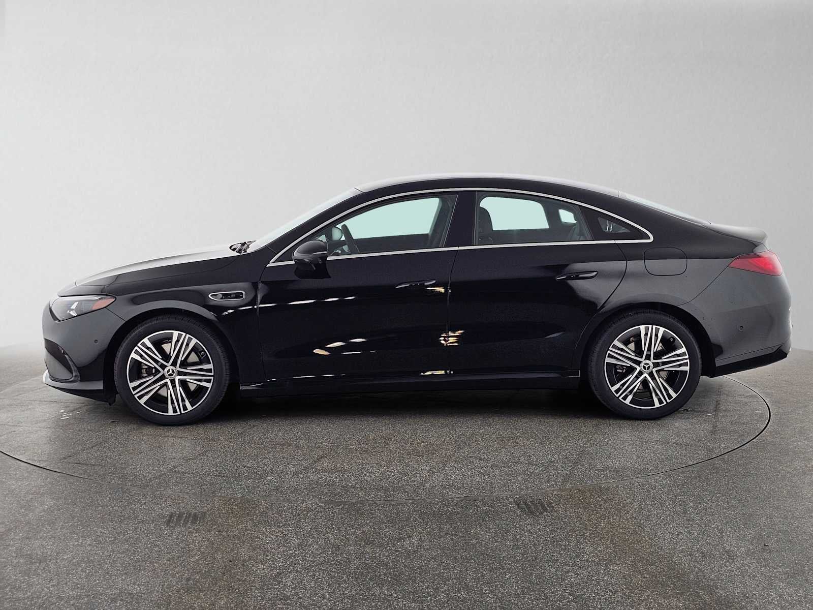 2027 Mercedes-Benz CLA 220 Hybrid FWD