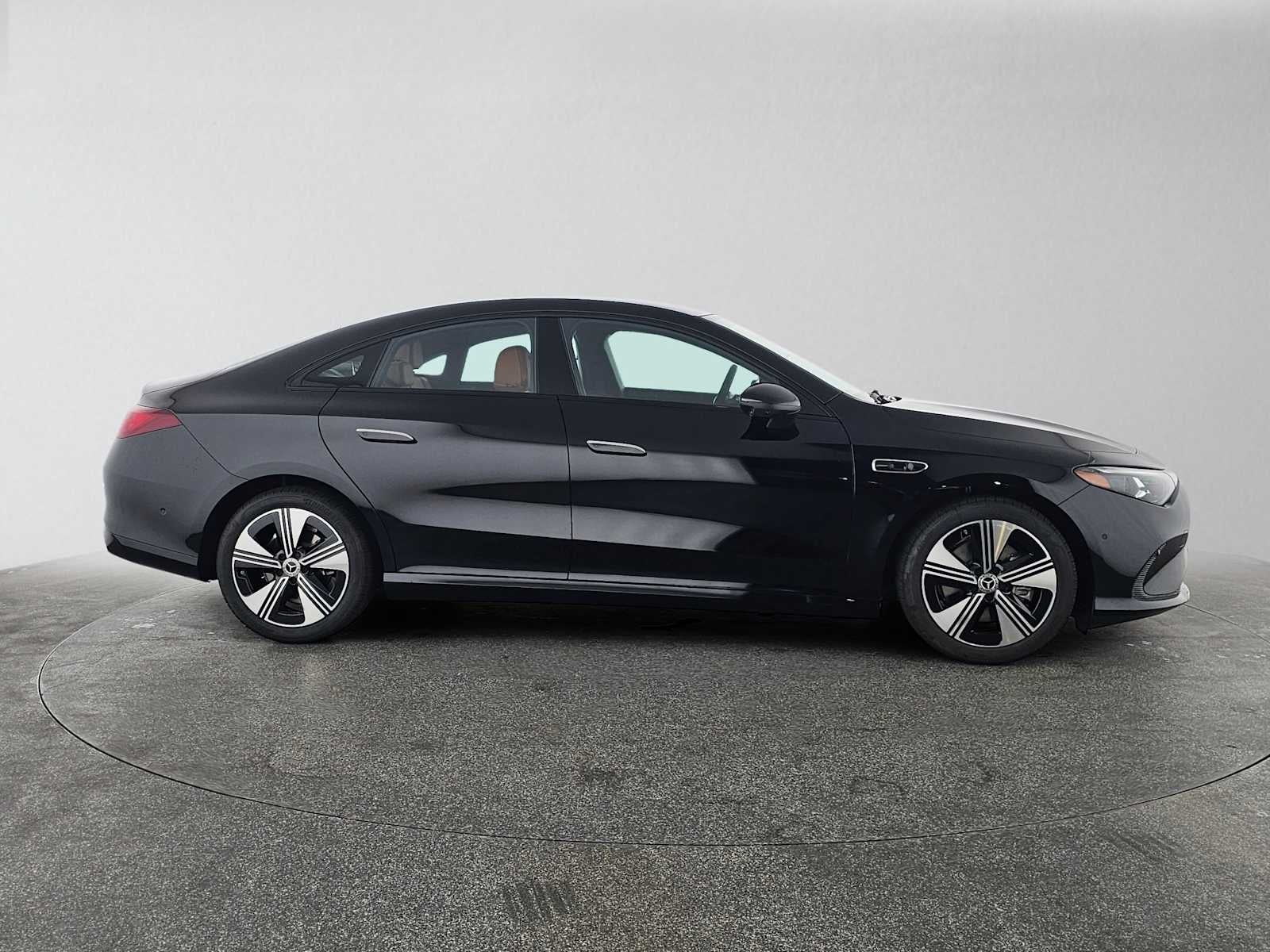 2027 Mercedes-Benz CLA 220 Hybrid FWD