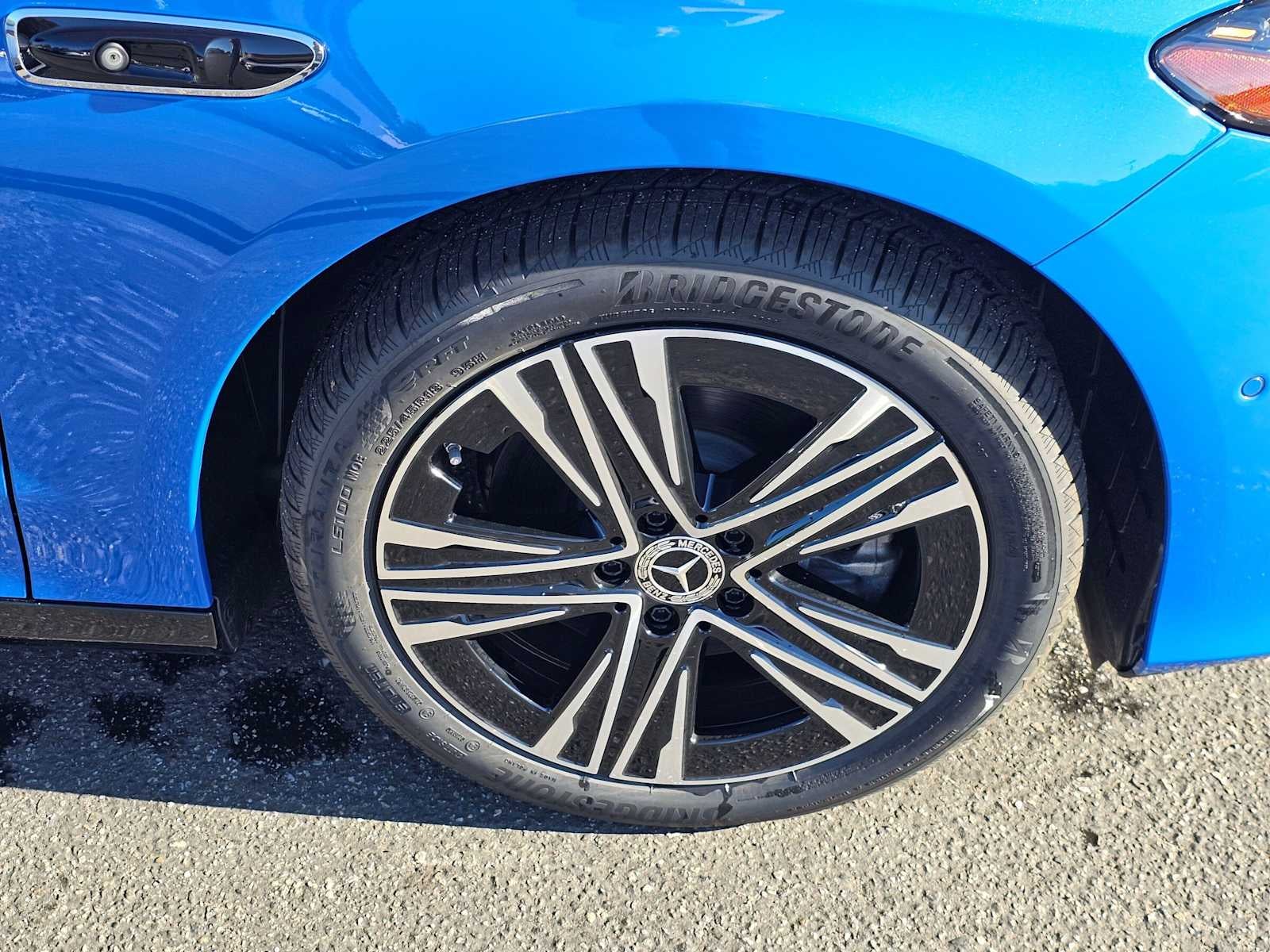 2027 Mercedes-Benz CLA 220 Hybrid FWD
