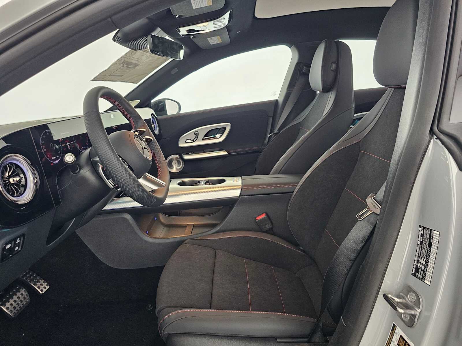 2027 Mercedes-Benz CLA 220 Hybrid FWD