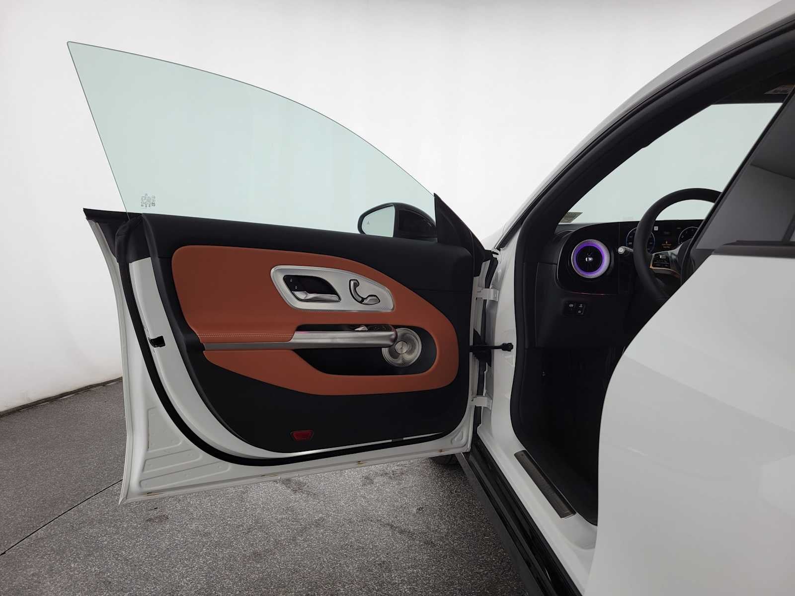2027 Mercedes-Benz CLA 220 Hybrid FWD