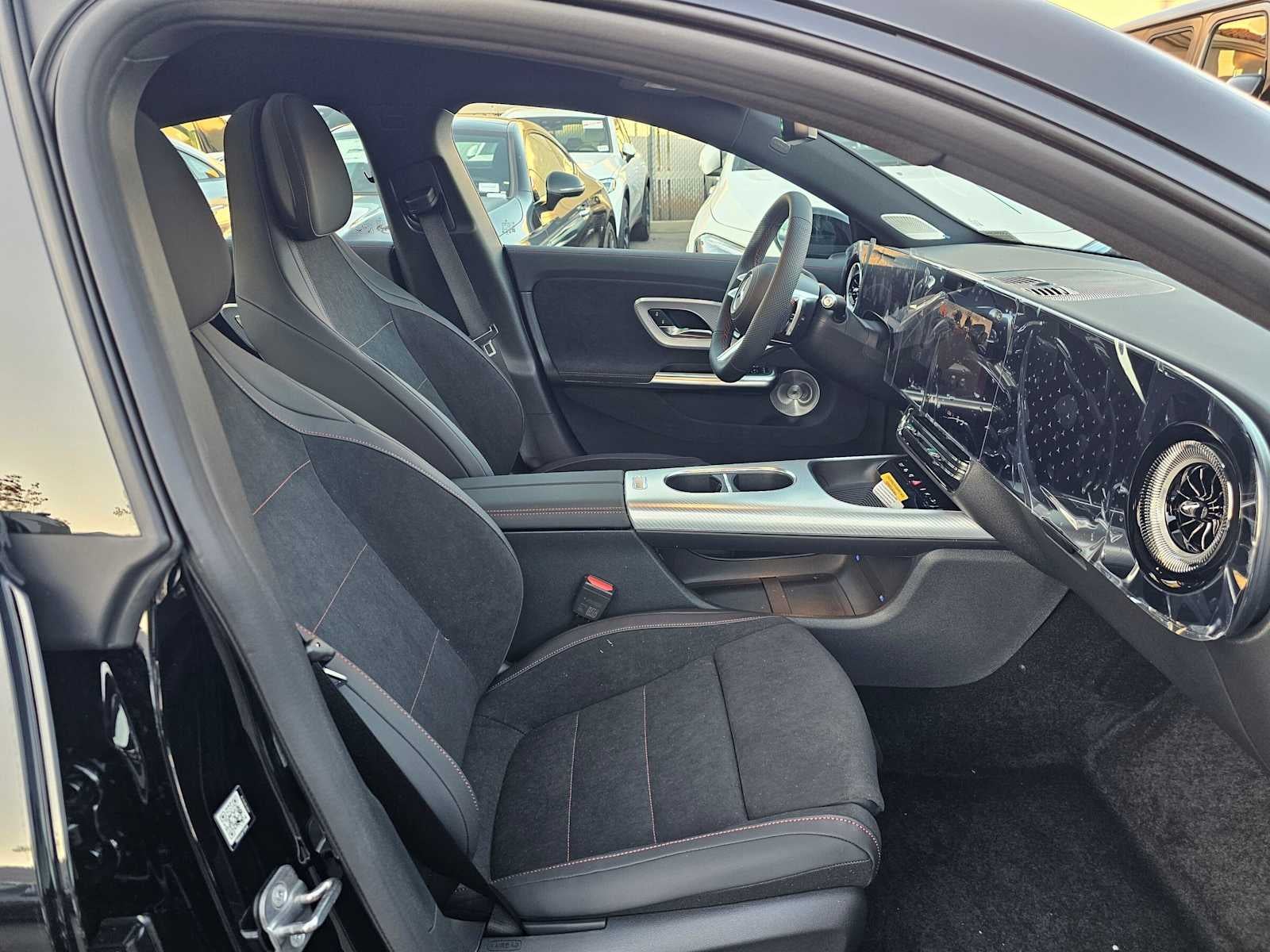2027 Mercedes-Benz CLA 220 Hybrid FWD