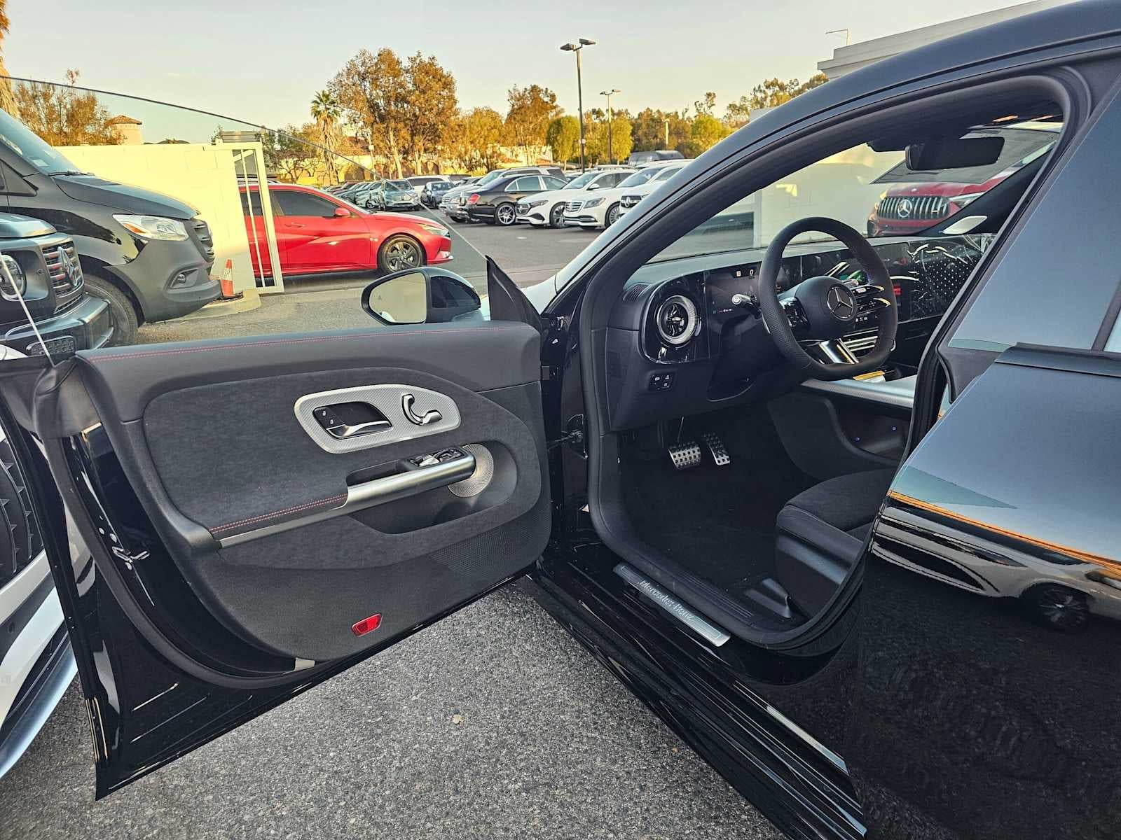 2027 Mercedes-Benz CLA 220 Hybrid FWD