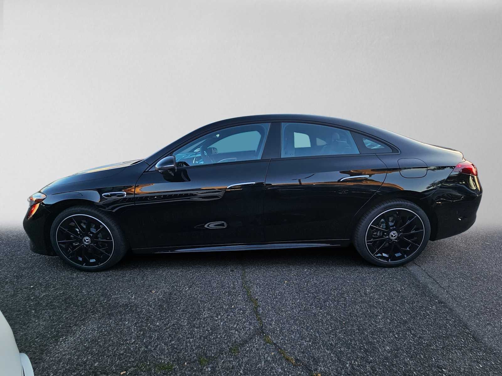 2027 Mercedes-Benz CLA 220 Hybrid FWD