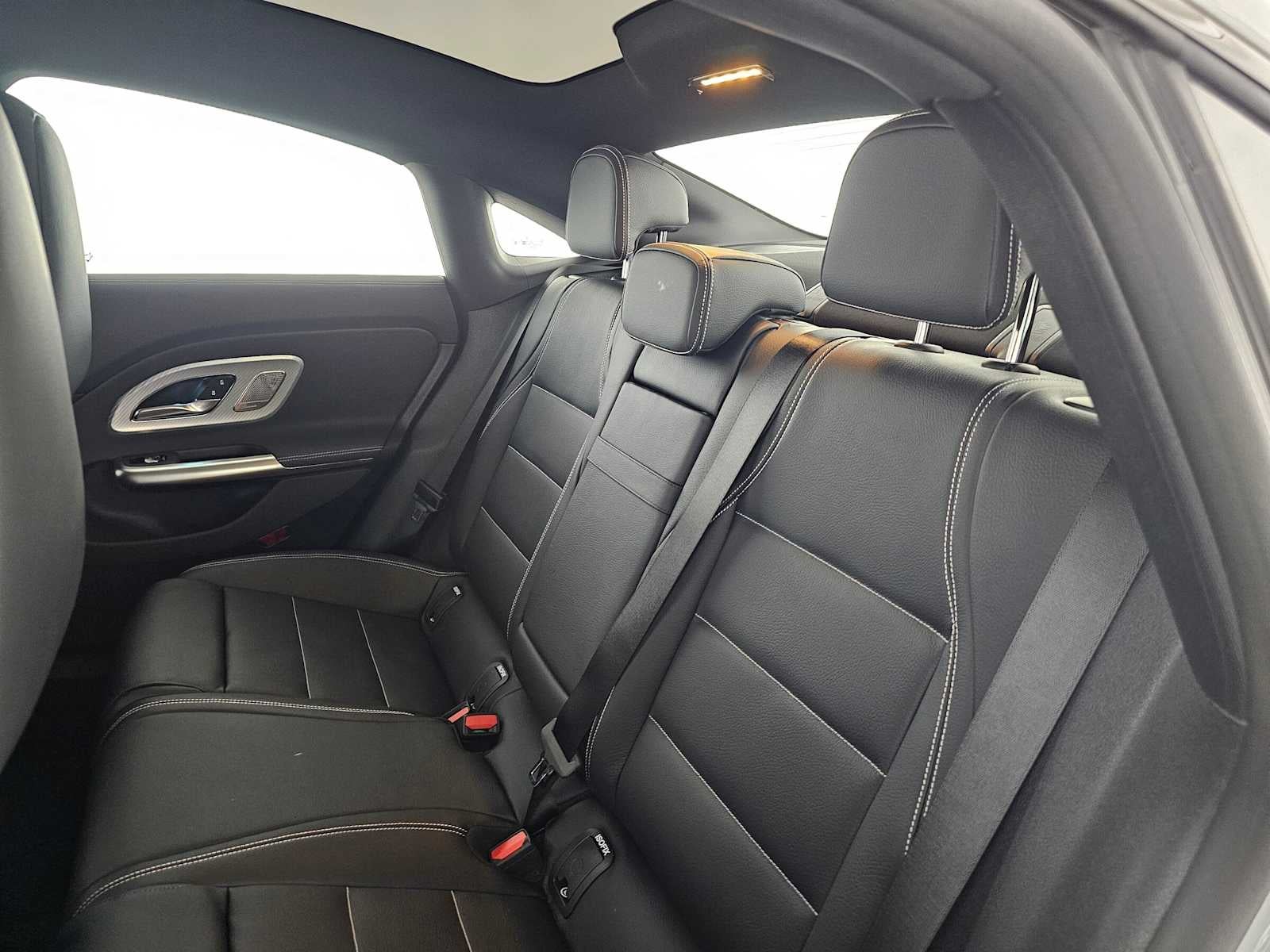 2027 Mercedes-Benz CLA 220 Hybrid FWD