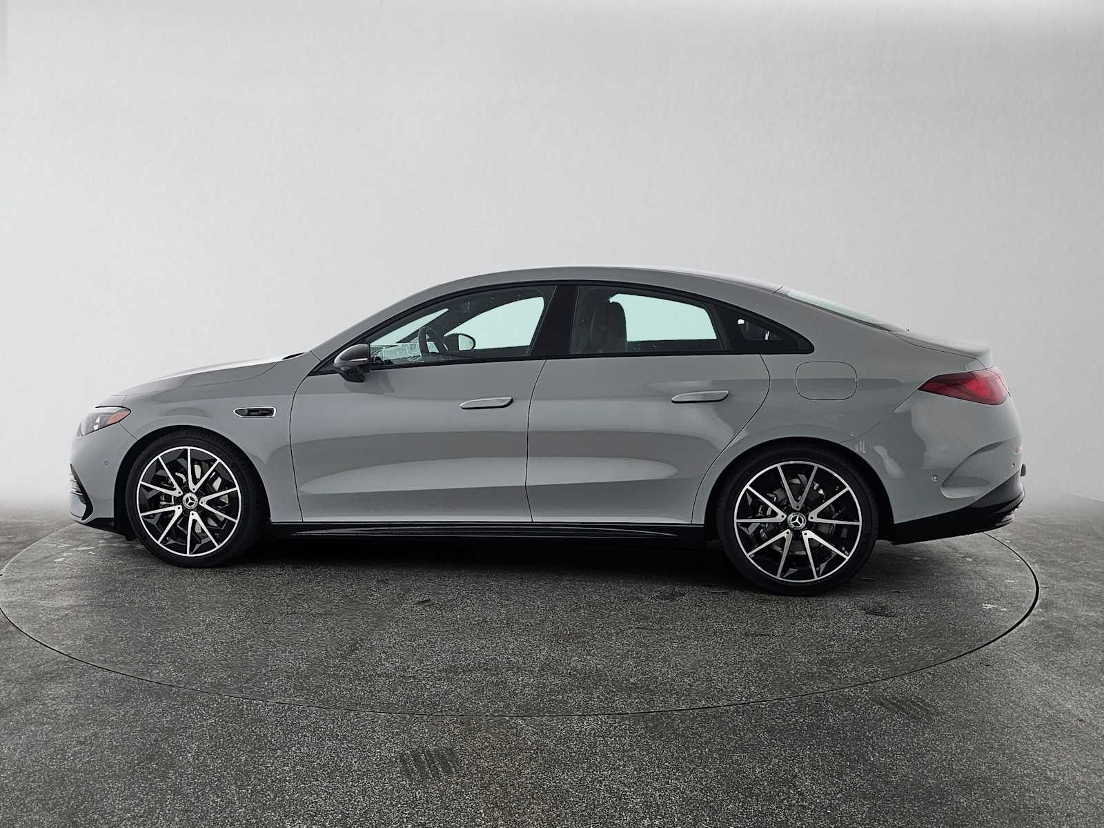 2027 Mercedes-Benz CLA 220 Hybrid FWD