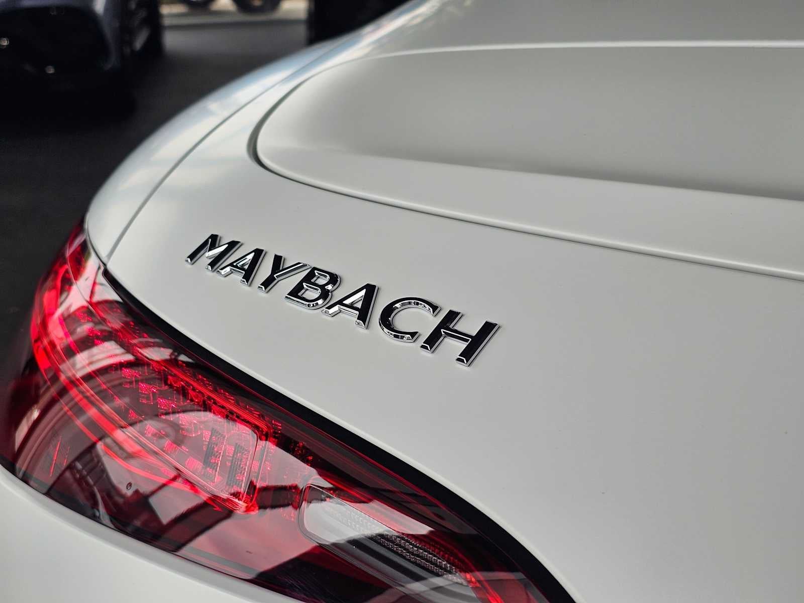 2026 Mercedes-Benz Maybach SL 680 Roadster