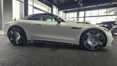 2026 Mercedes-Benz Maybach SL 680 Roadster