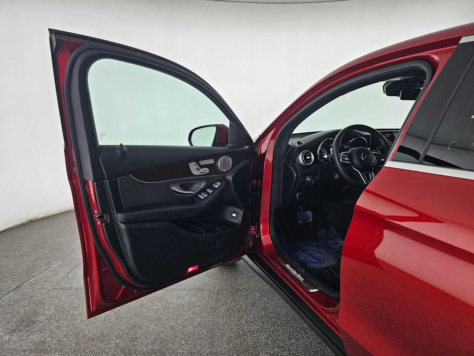 2021 Mercedes-Benz GLC GLC 300