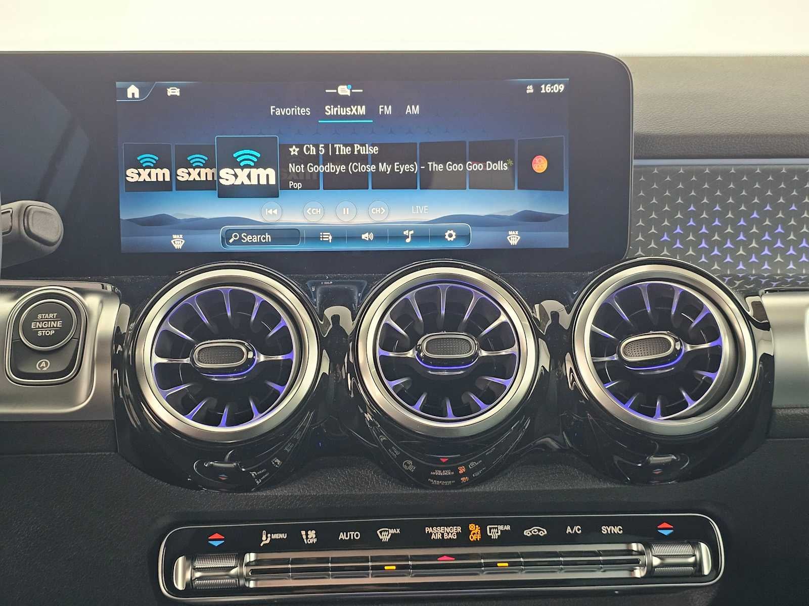 2026 Mercedes-Benz GLB 250 GLB 250