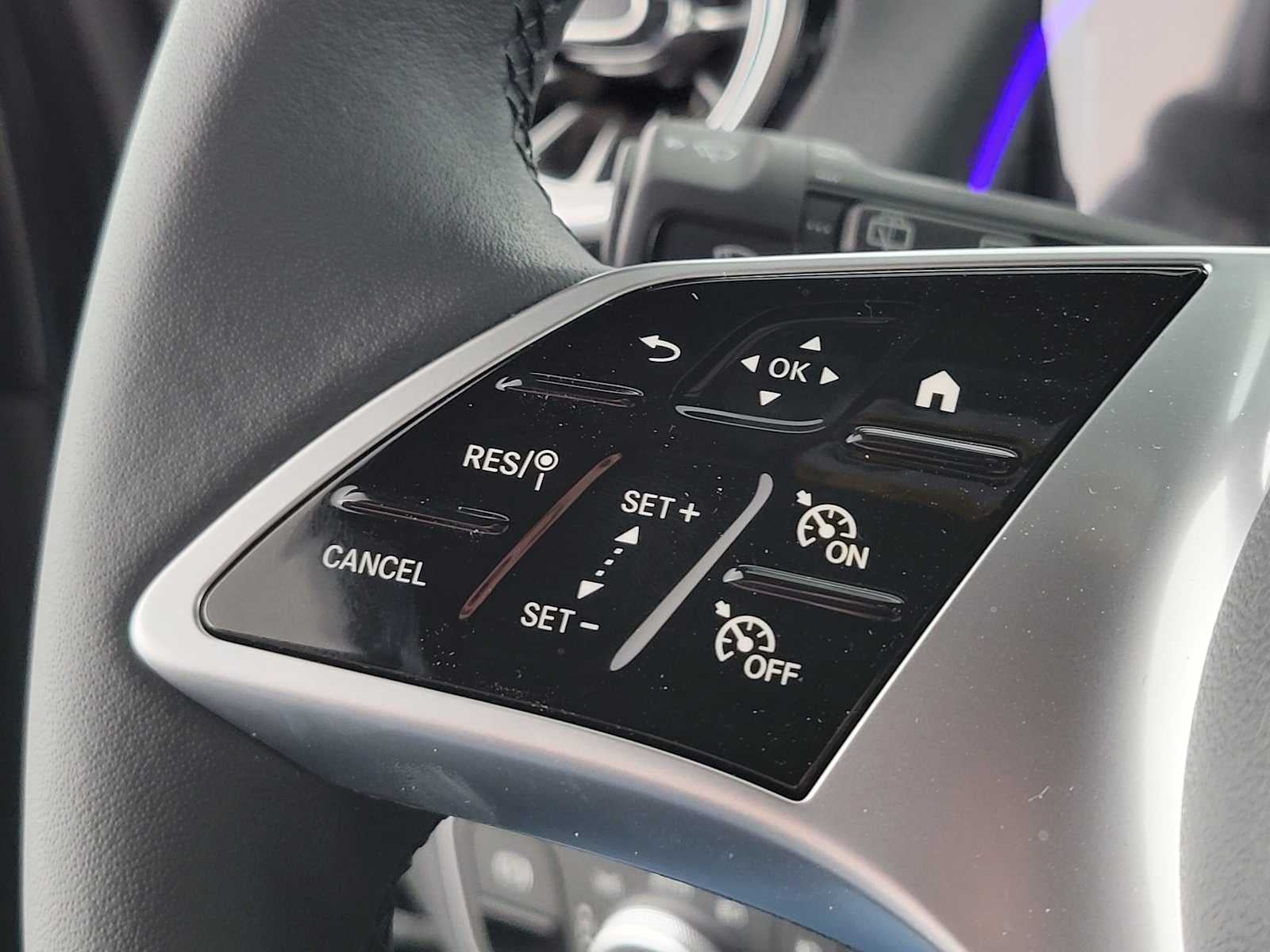 2026 Mercedes-Benz GLB 250 SUV