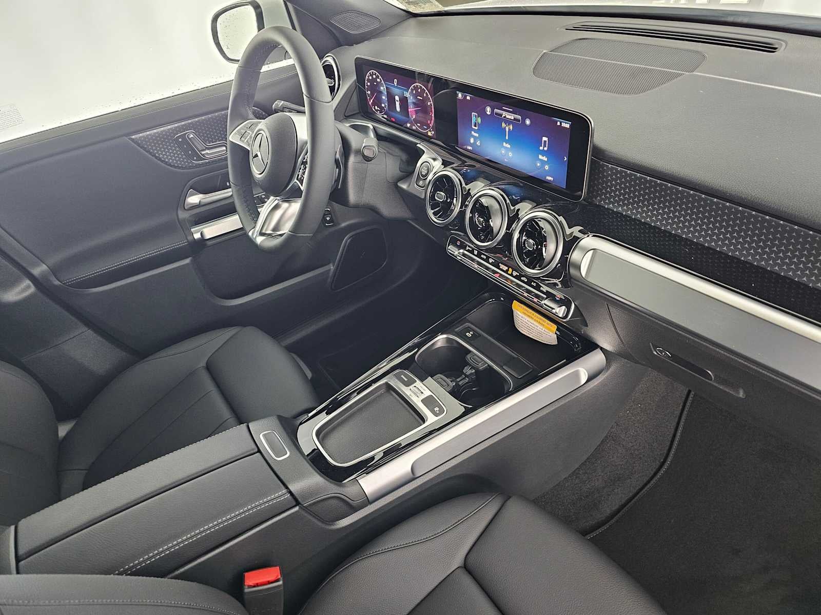 2026 Mercedes-Benz GLB 250 SUV