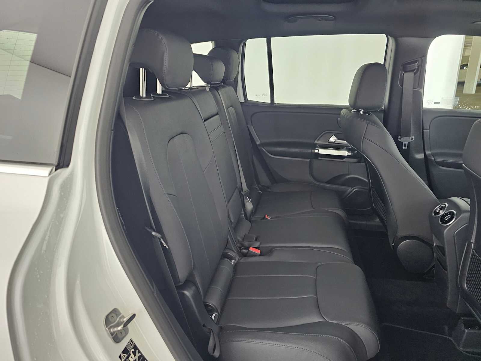 2026 Mercedes-Benz GLB 250 SUV