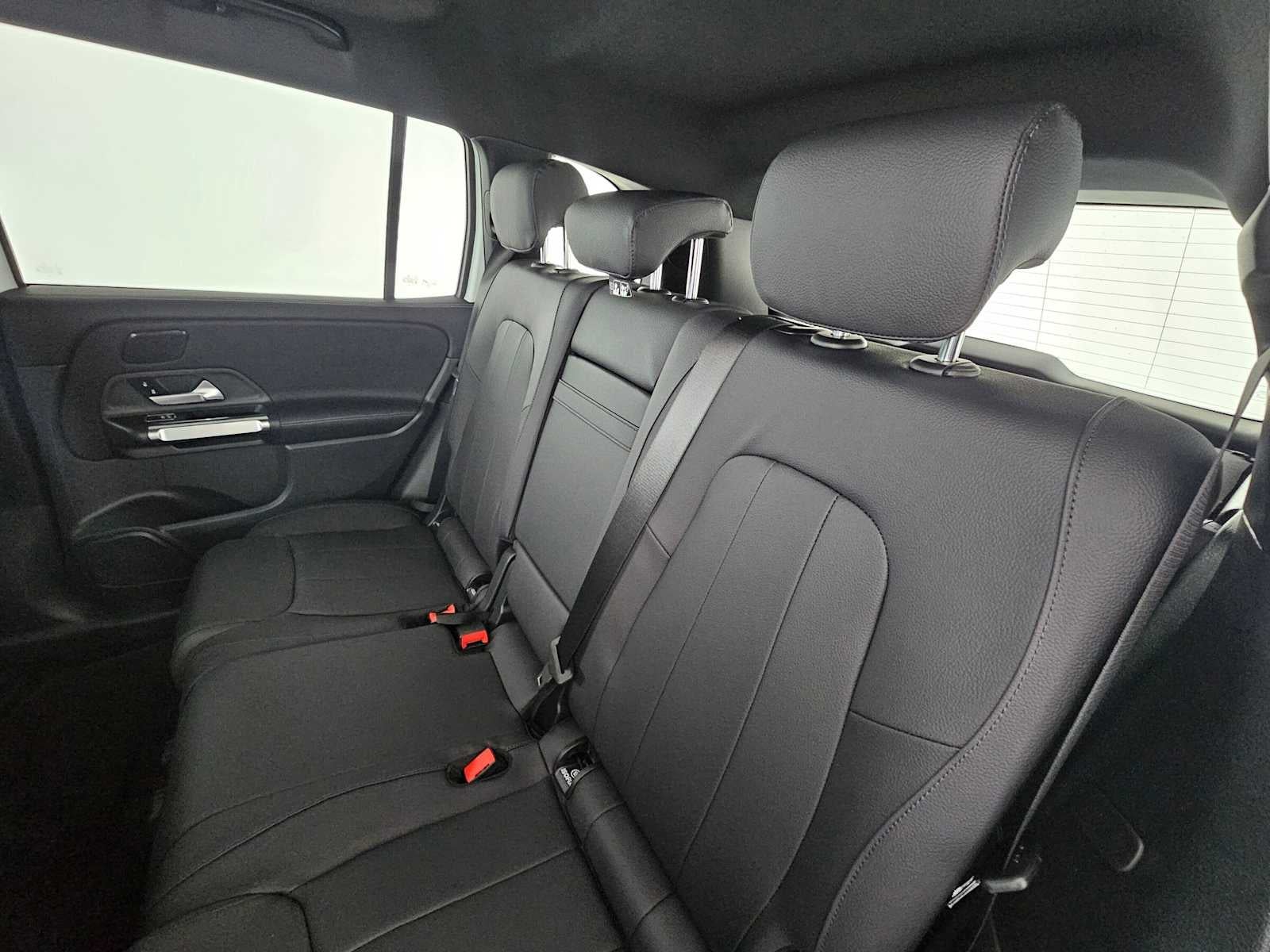 2026 Mercedes-Benz GLB 250 SUV