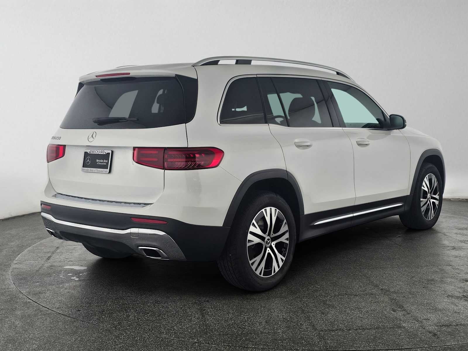 2026 Mercedes-Benz GLB 250 SUV