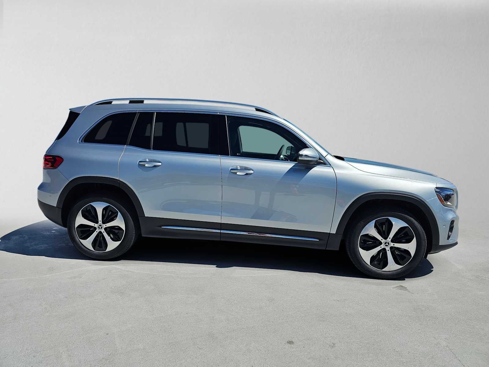 2026 Mercedes-Benz GLB 250 SUV