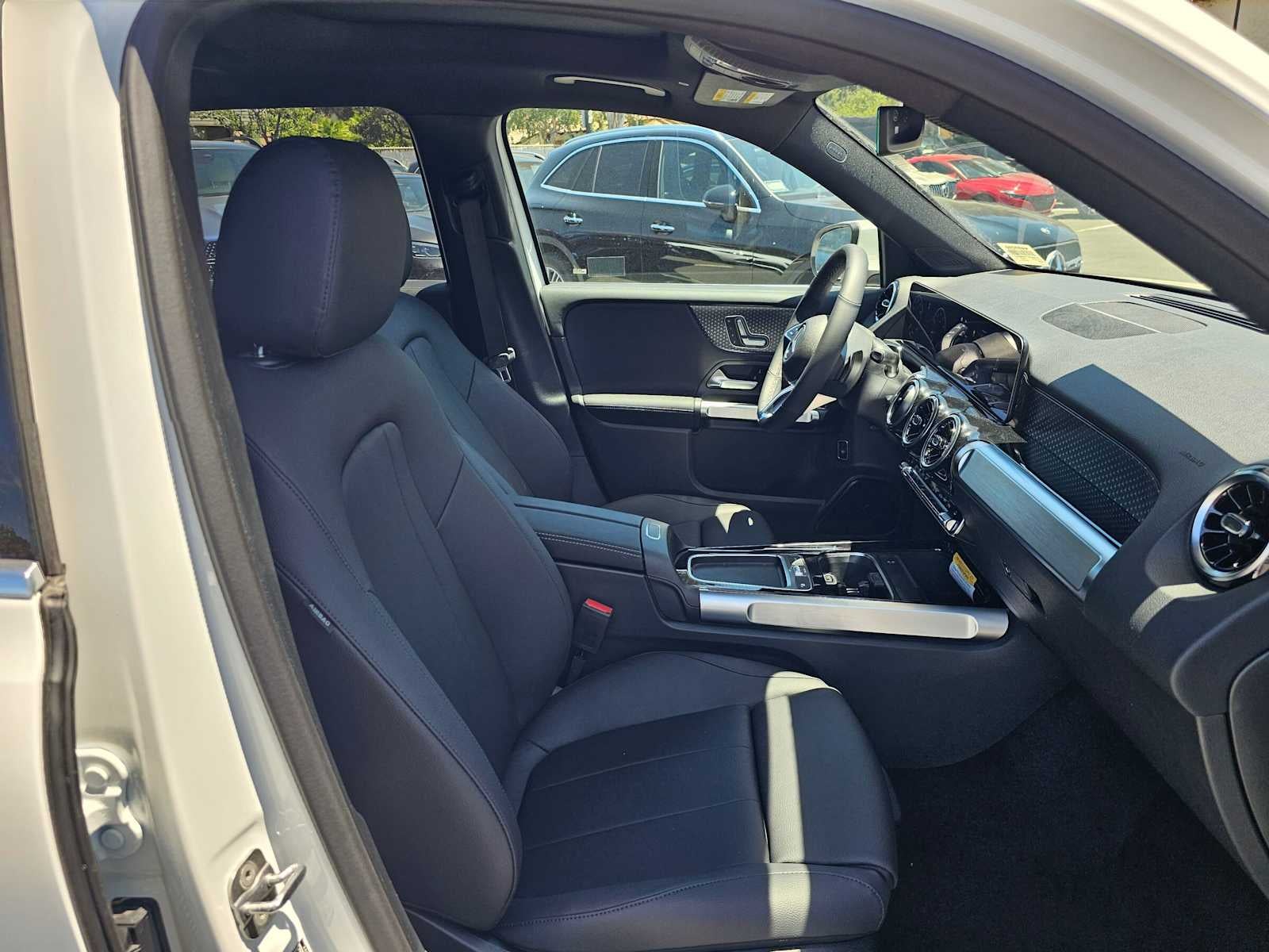 2026 Mercedes-Benz GLB 250 SUV