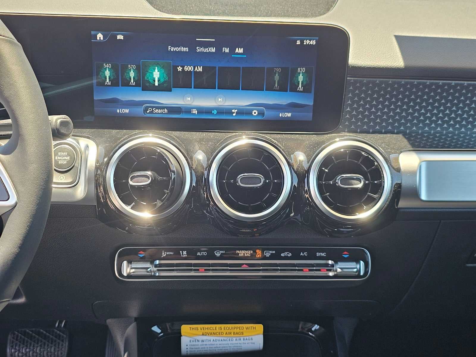 2026 Mercedes-Benz GLB 250 SUV