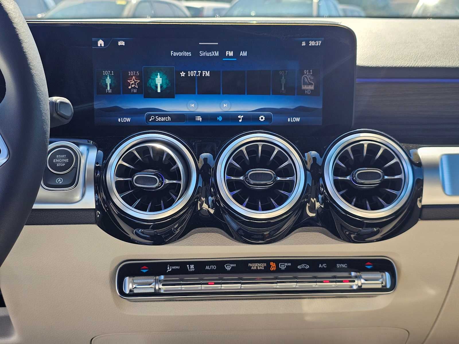 2026 Mercedes-Benz GLB 250 SUV