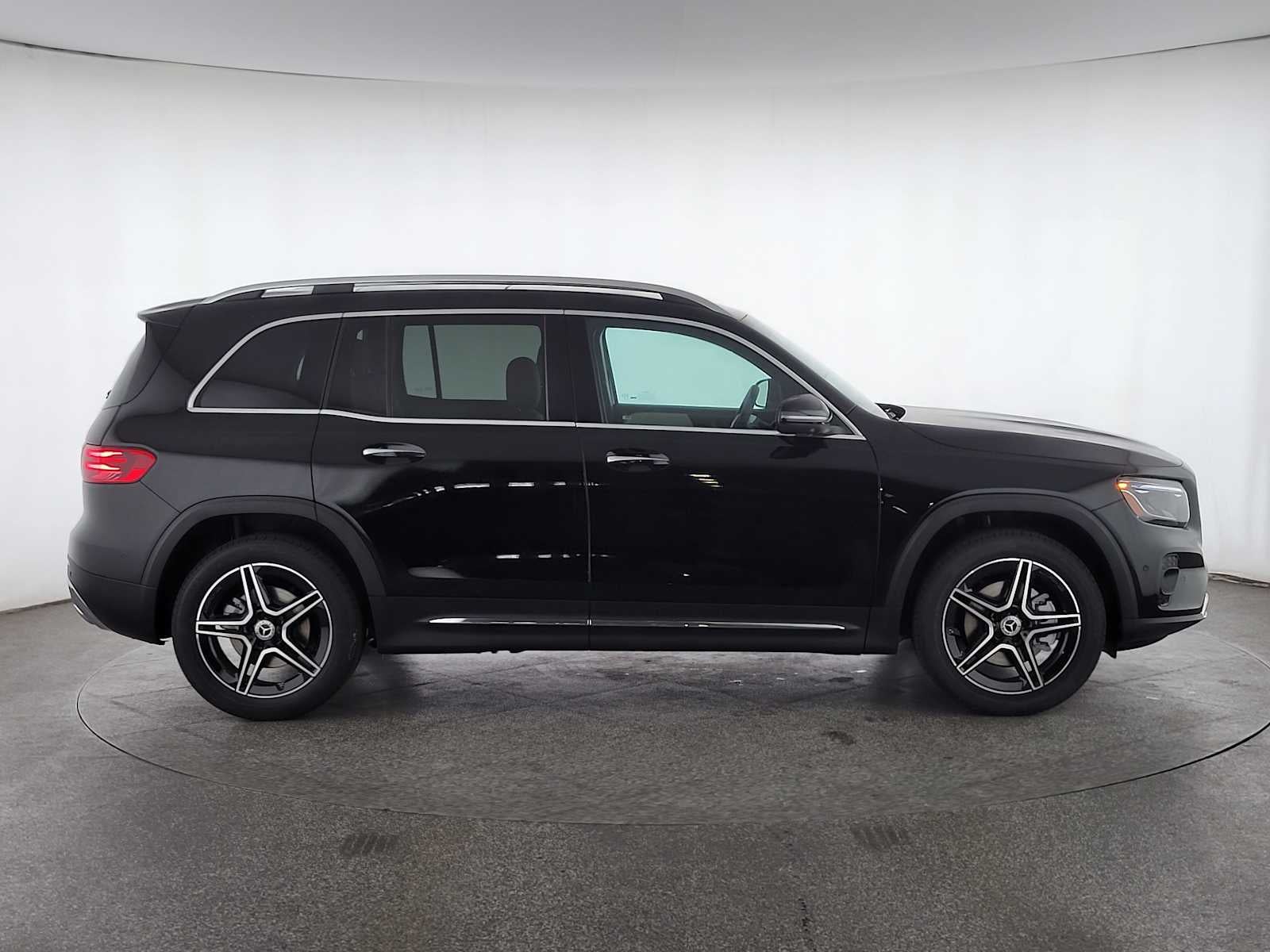 2026 Mercedes-Benz GLB 250 SUV