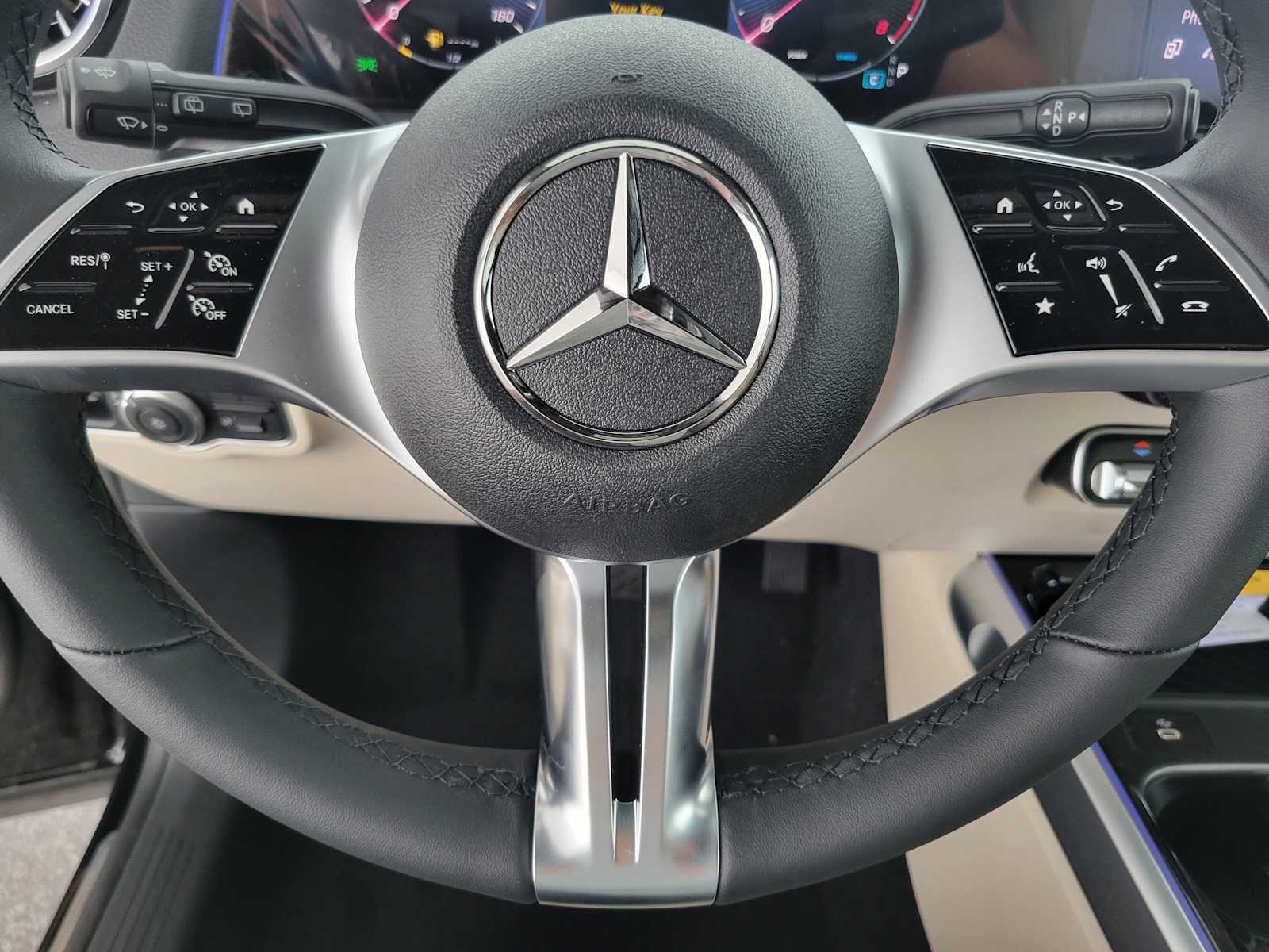 2026 Mercedes-Benz GLB 250 SUV
