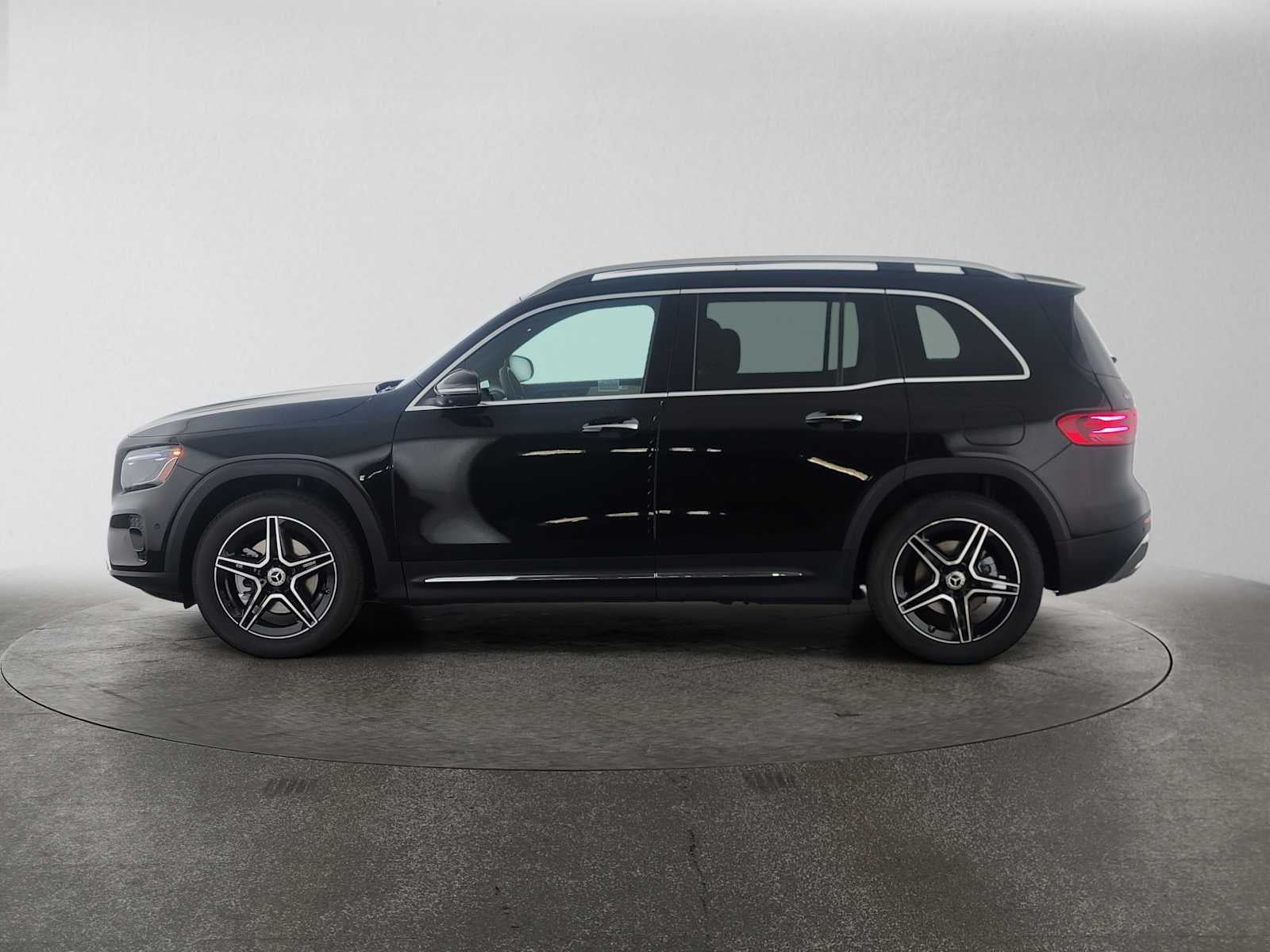 2026 Mercedes-Benz GLB 250 SUV