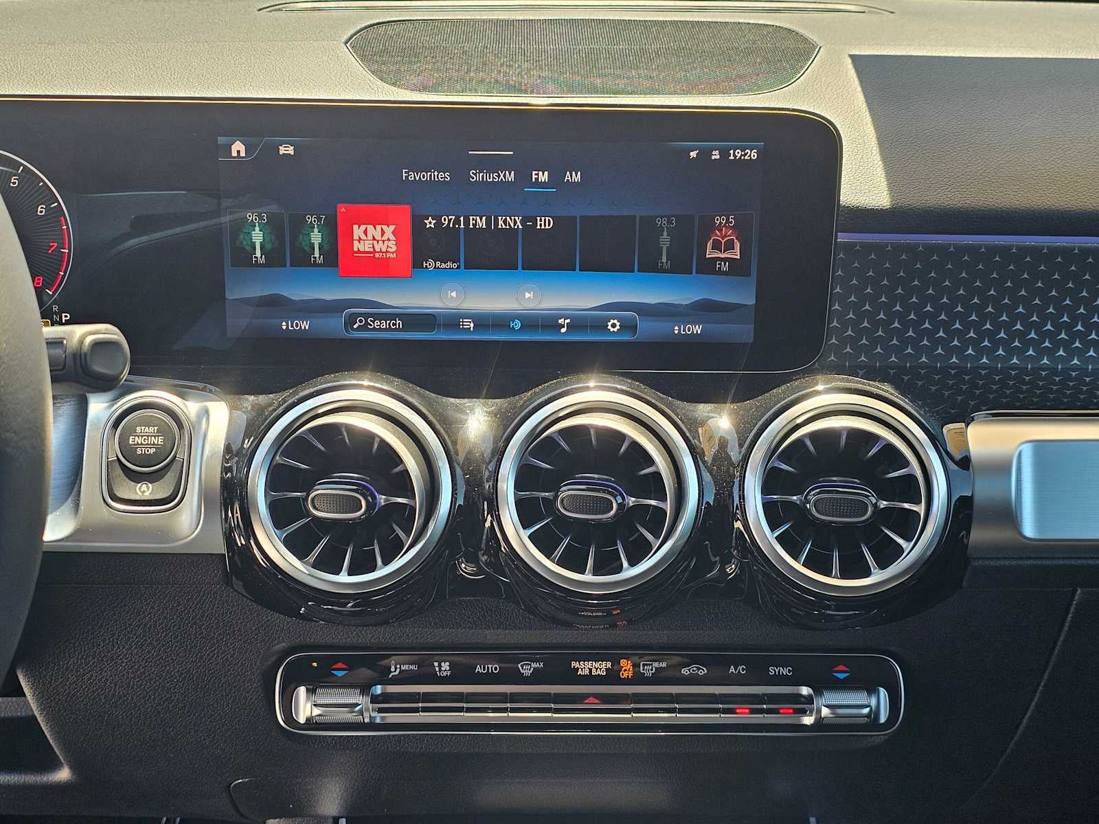 2026 Mercedes-Benz GLB 250 SUV