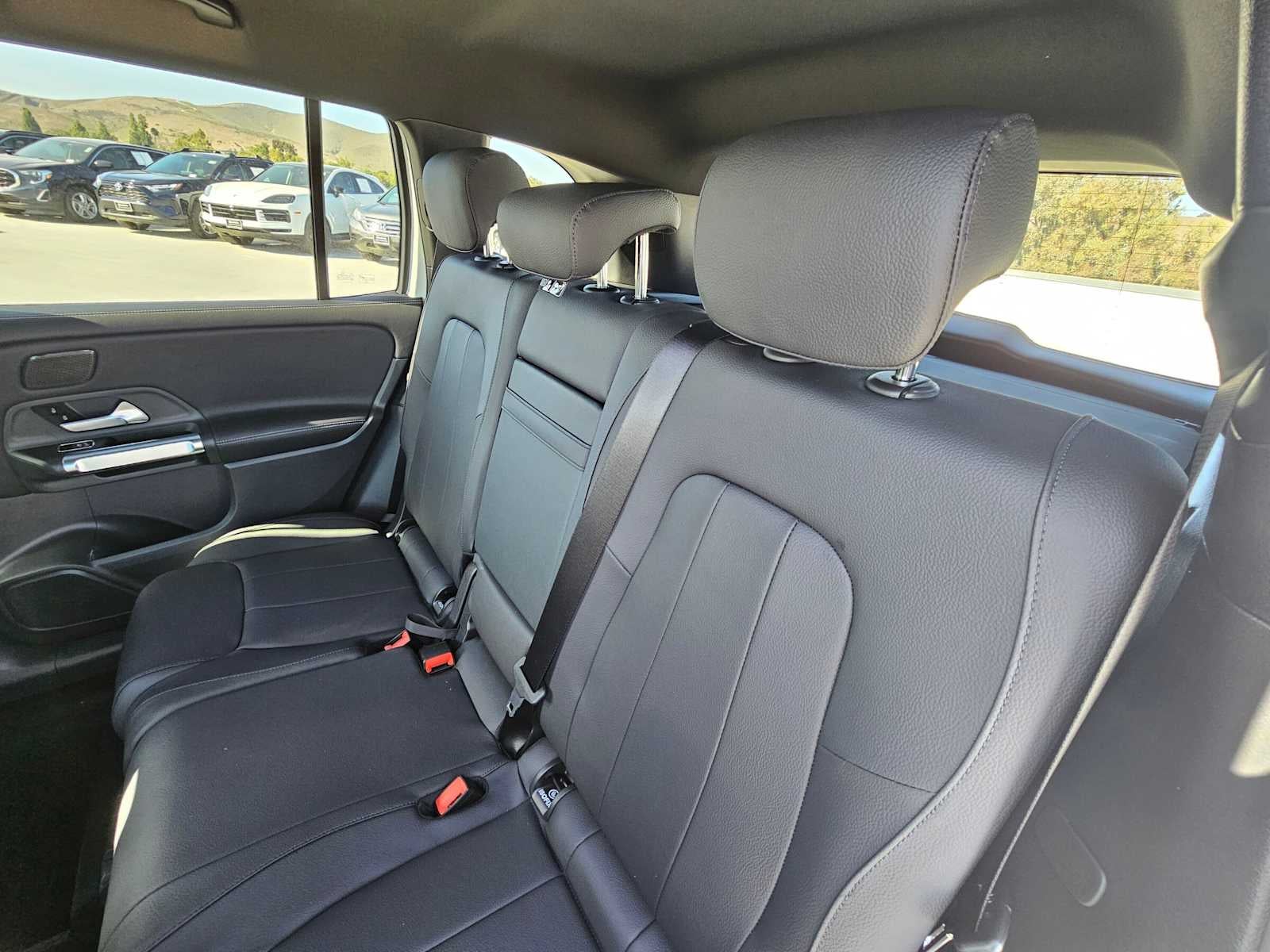 2026 Mercedes-Benz GLB 250 SUV