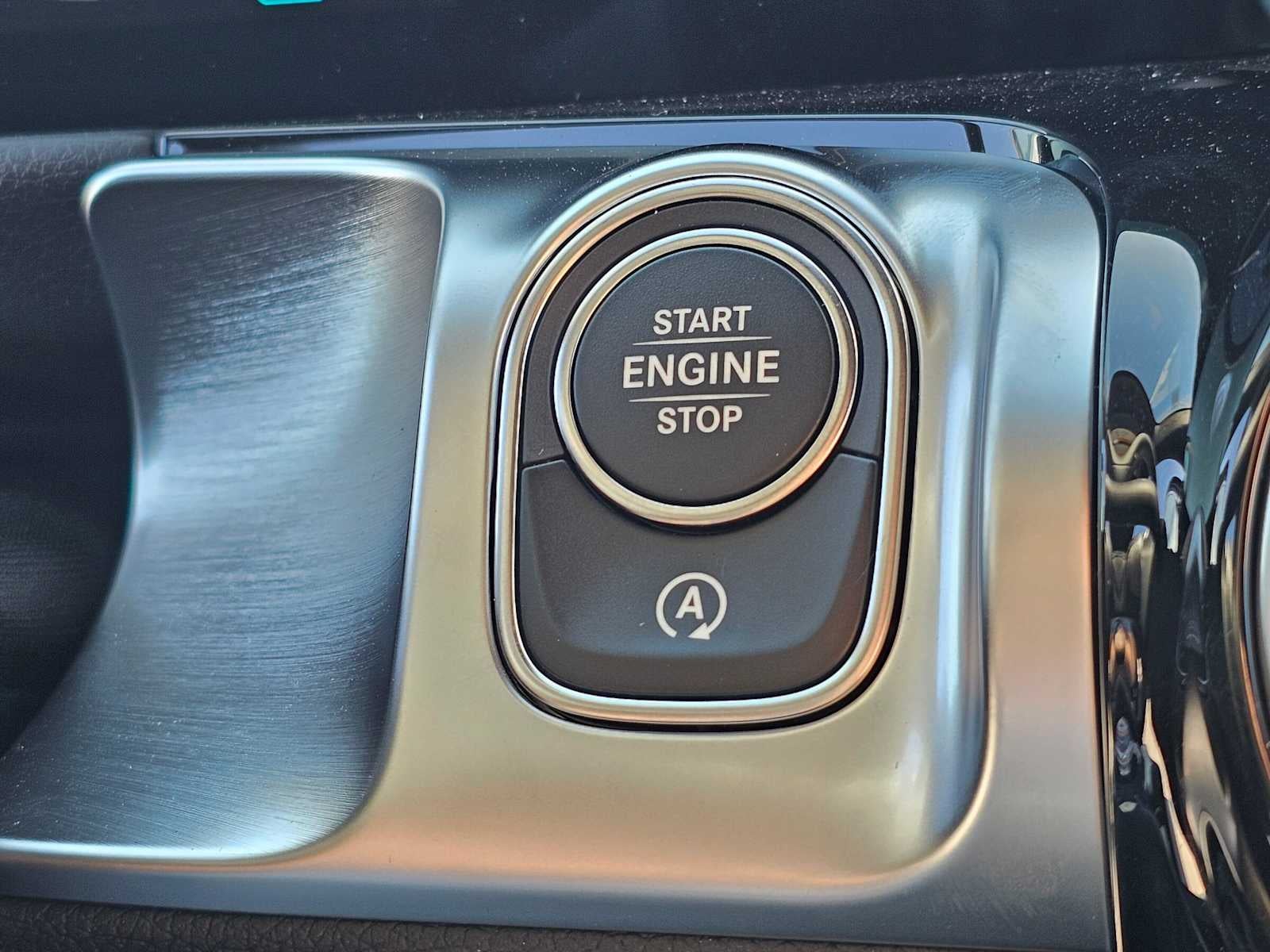 2026 Mercedes-Benz GLB 250 SUV