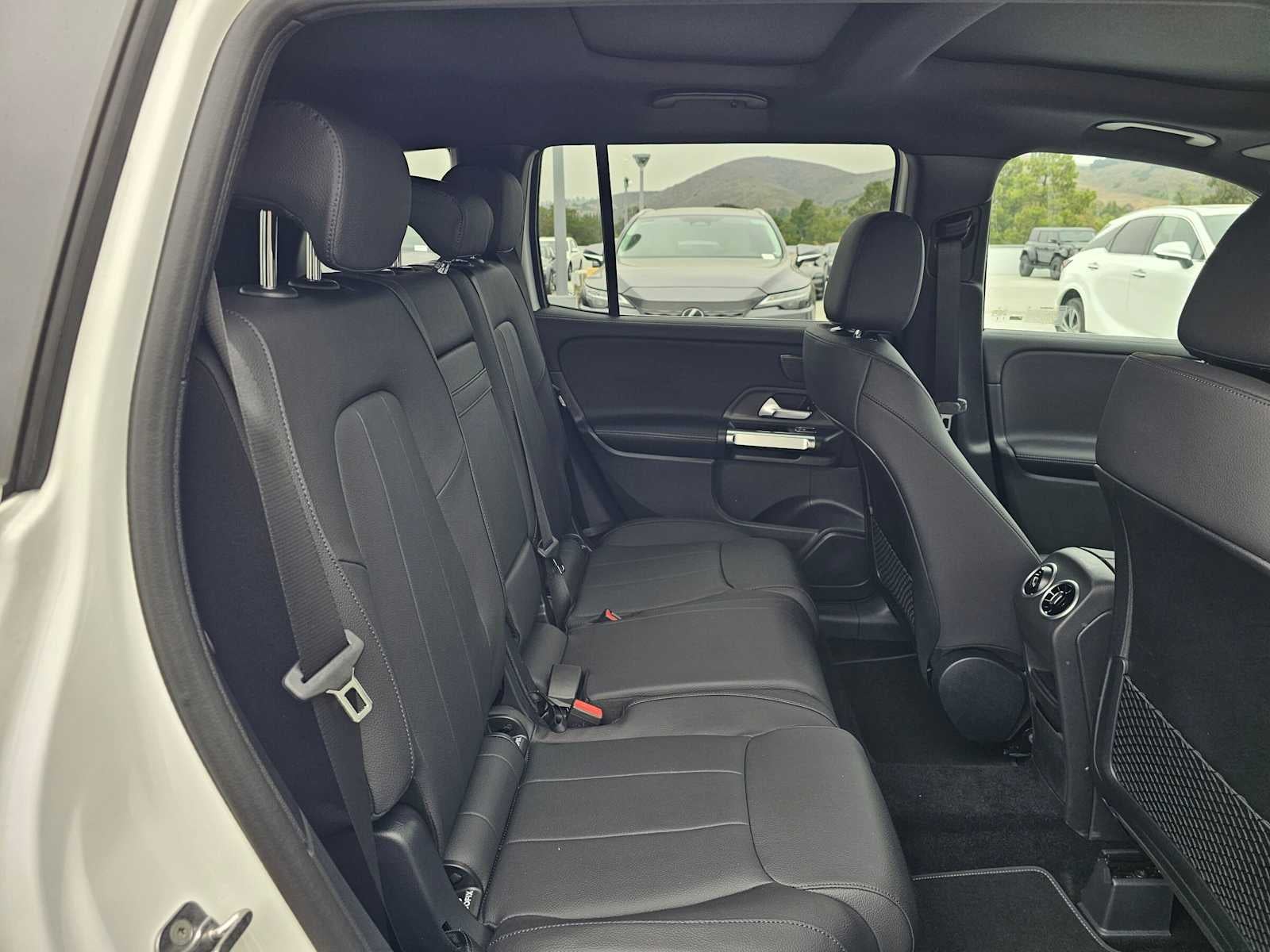 2026 Mercedes-Benz GLB 250 SUV