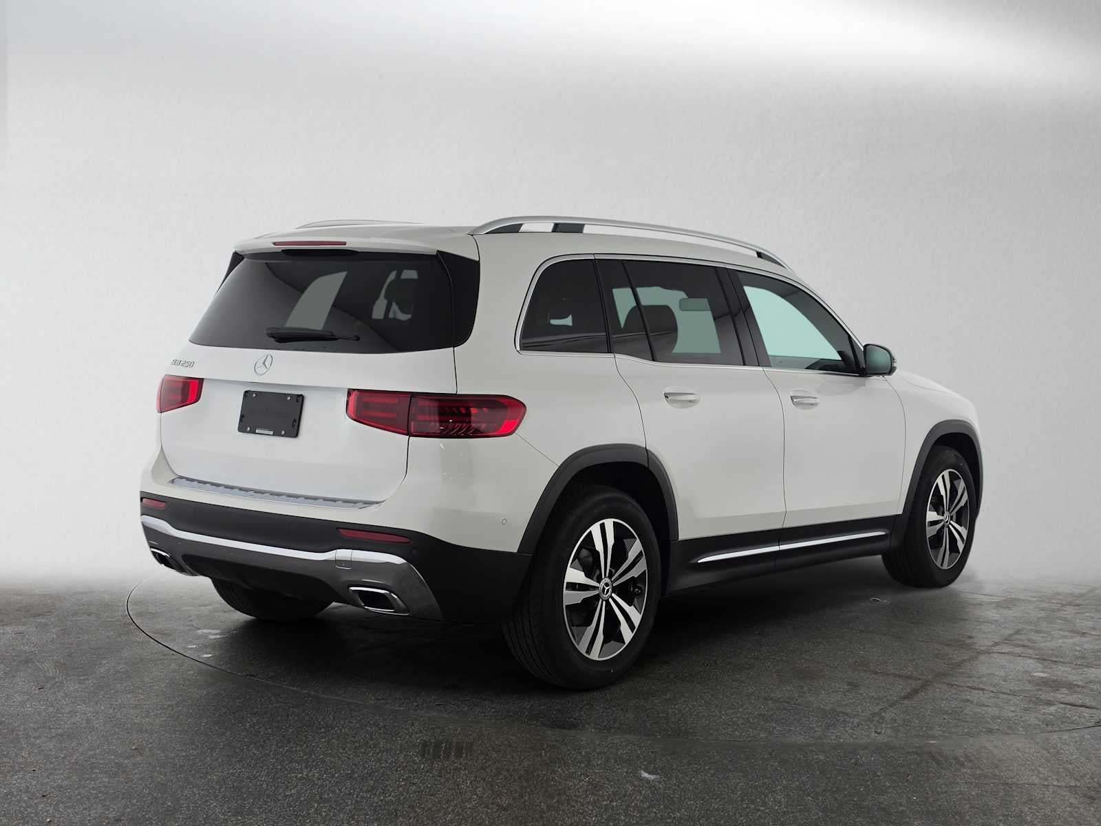 2026 Mercedes-Benz GLB 250 SUV