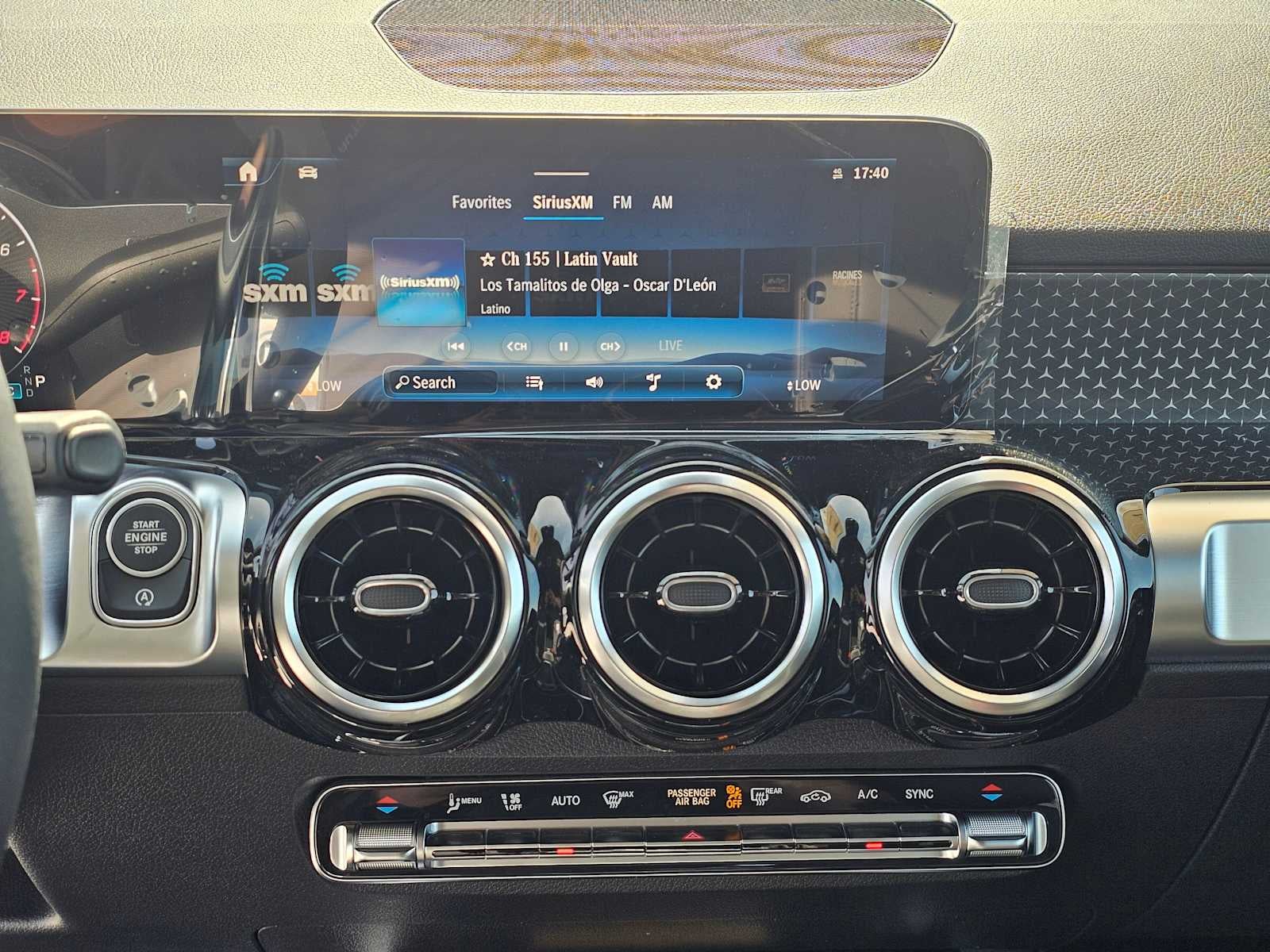 2026 Mercedes-Benz GLB 250 SUV