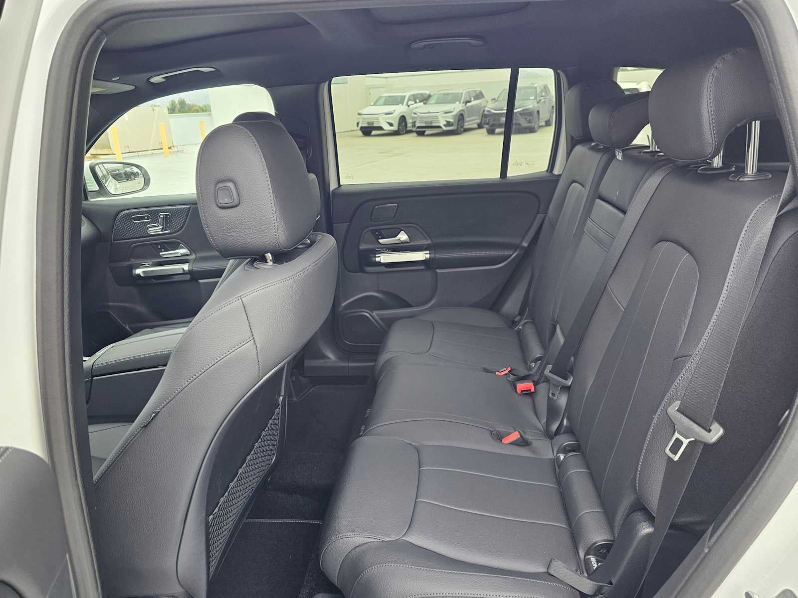 2026 Mercedes-Benz GLB 250 SUV
