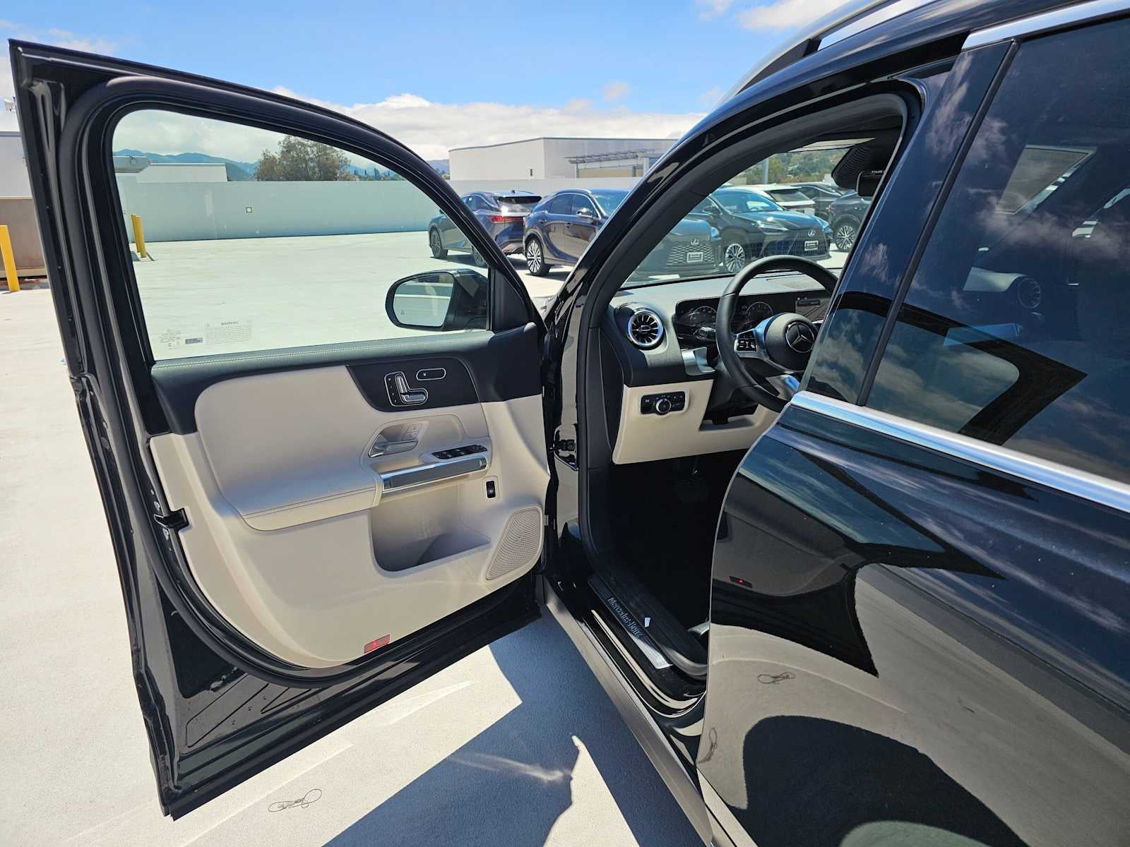 2026 Mercedes-Benz GLB 250 SUV