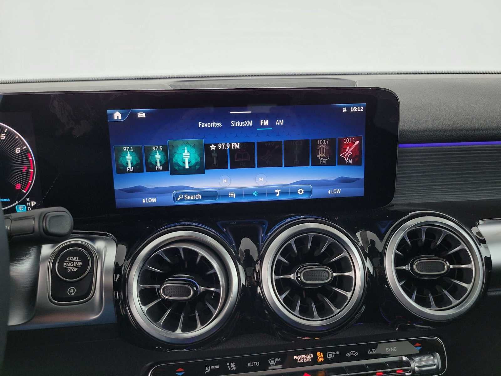 2026 Mercedes-Benz GLB 250 SUV