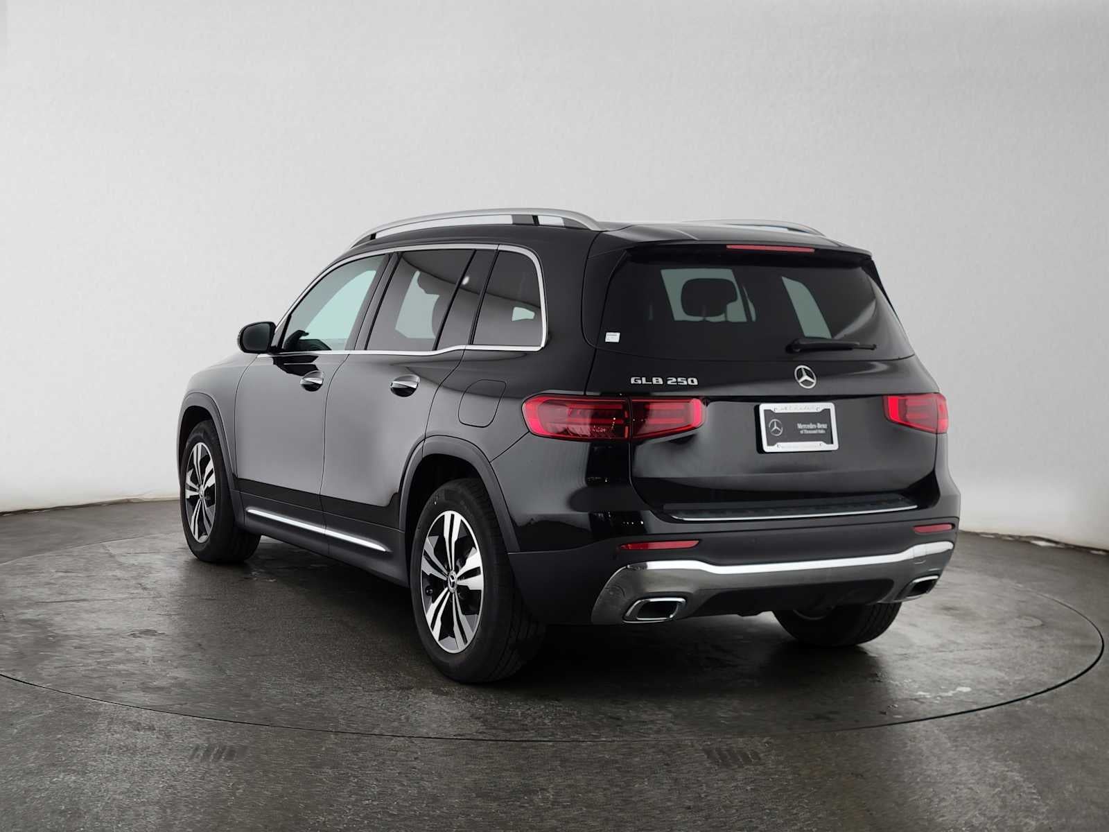 2026 Mercedes-Benz GLB 250 SUV