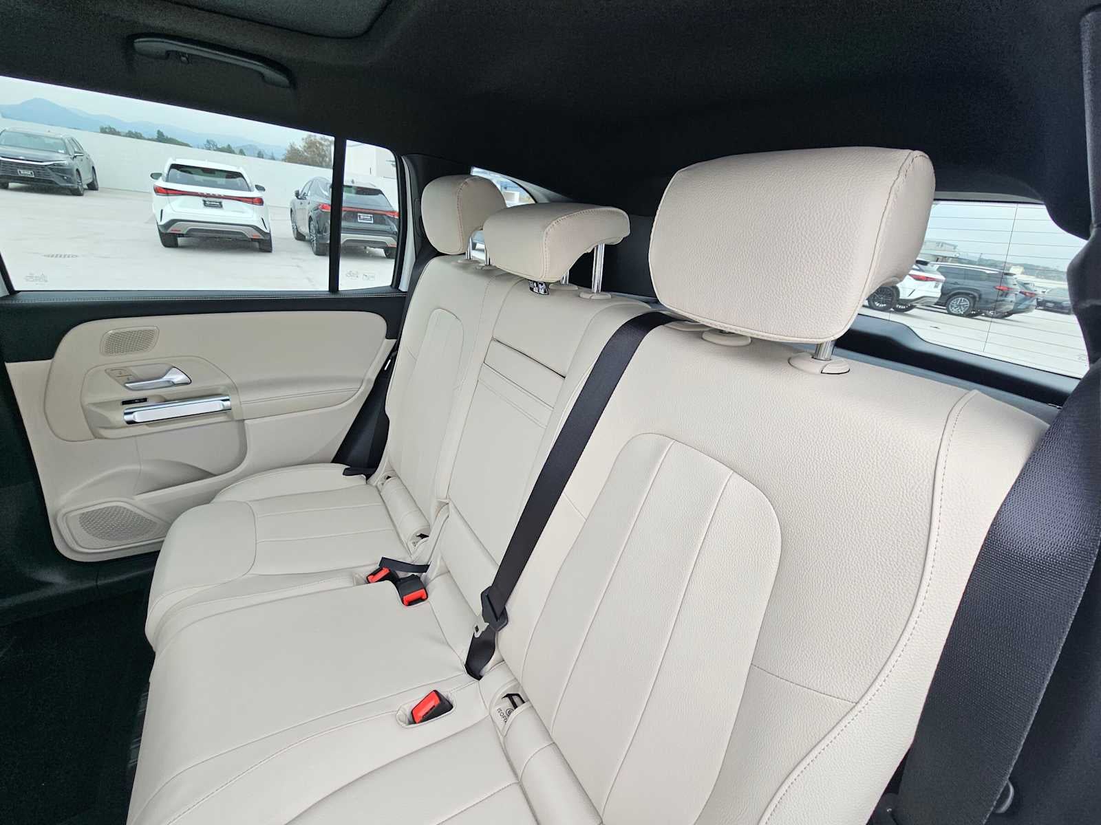 2026 Mercedes-Benz GLB 250 SUV