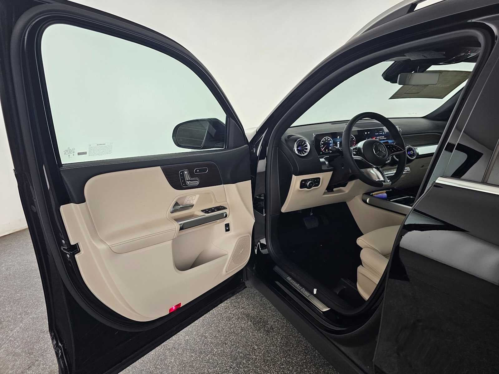 2026 Mercedes-Benz GLB 250 SUV