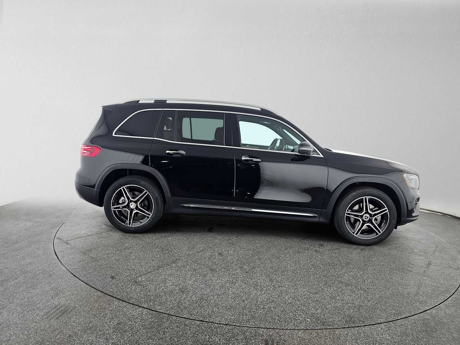 2026 Mercedes-Benz GLB 250 SUV