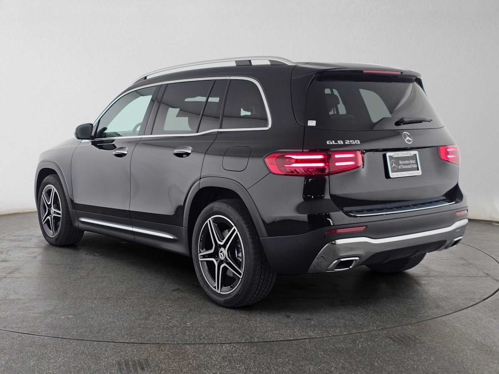 2026 Mercedes-Benz GLB 250 SUV