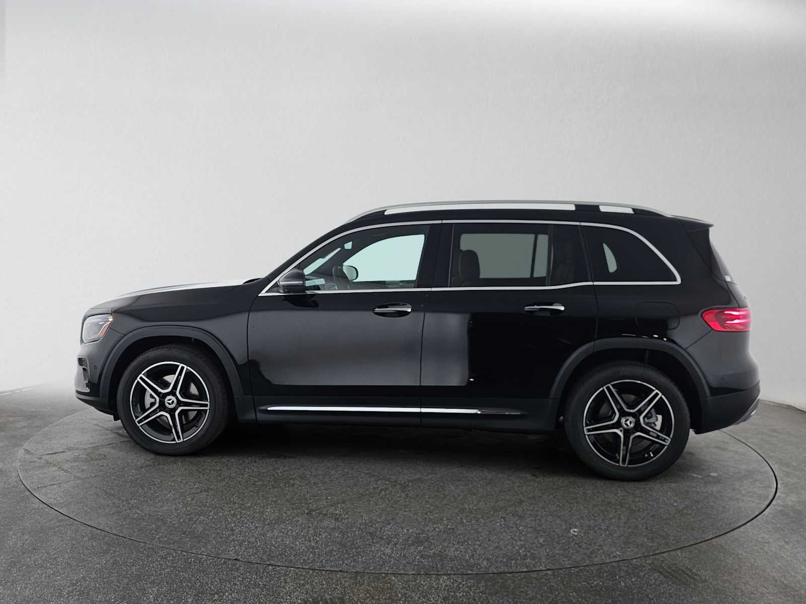 2026 Mercedes-Benz GLB 250 SUV