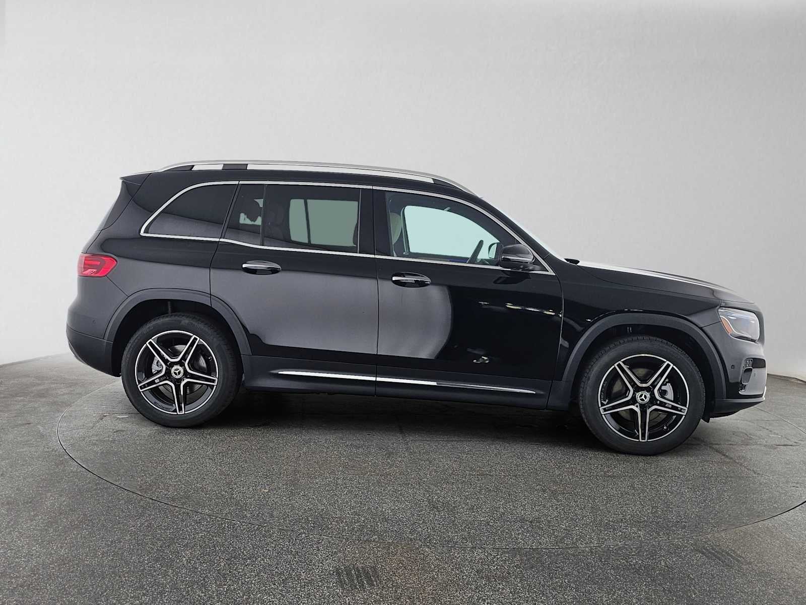 2026 Mercedes-Benz GLB 250 SUV