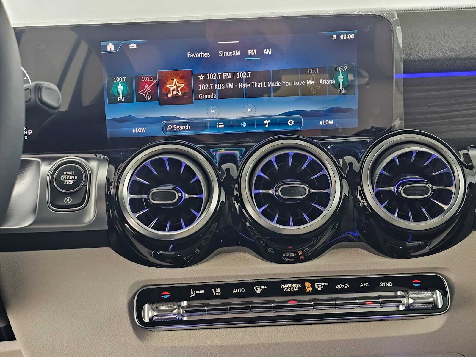 2026 Mercedes-Benz GLB 250 SUV