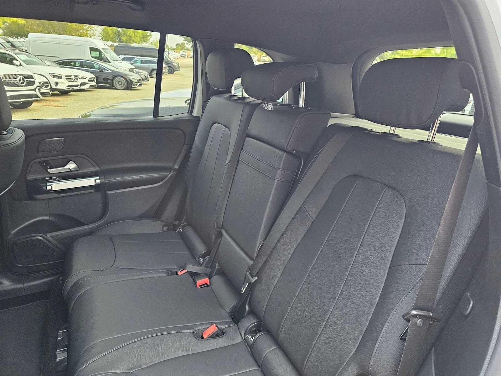 2026 Mercedes-Benz GLB 250 SUV