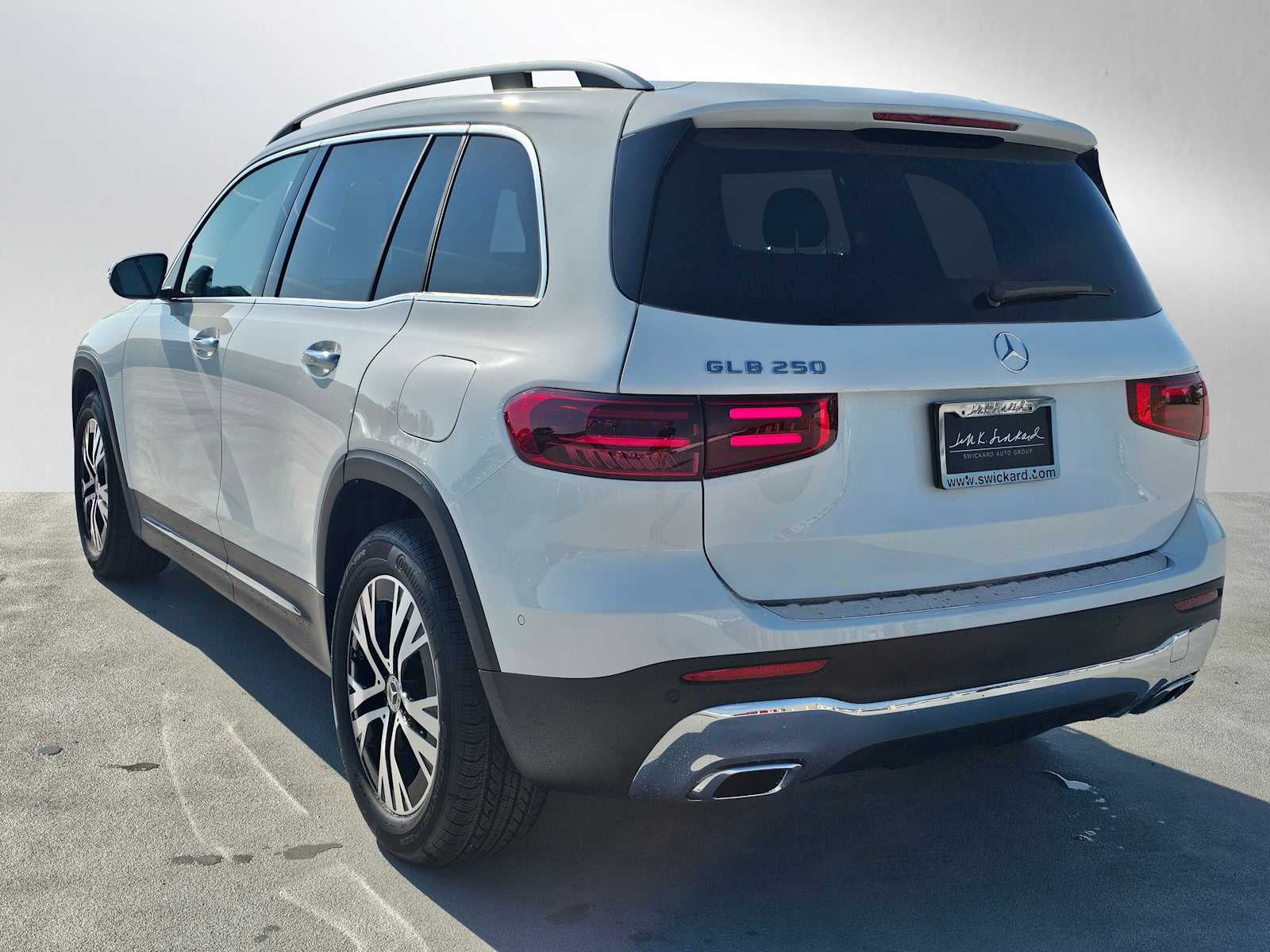 2026 Mercedes-Benz GLB 250 SUV