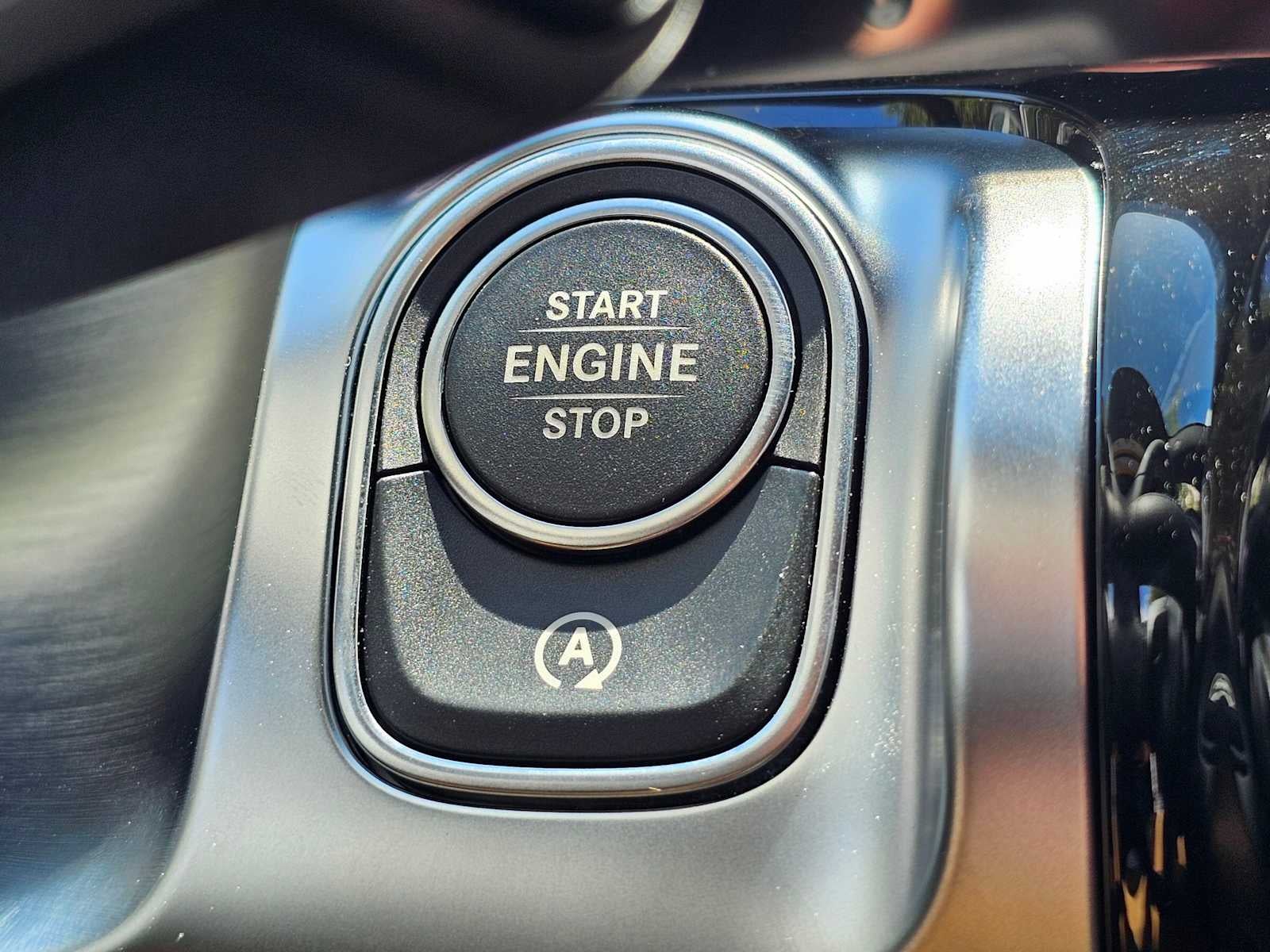 2026 Mercedes-Benz GLB 250 SUV