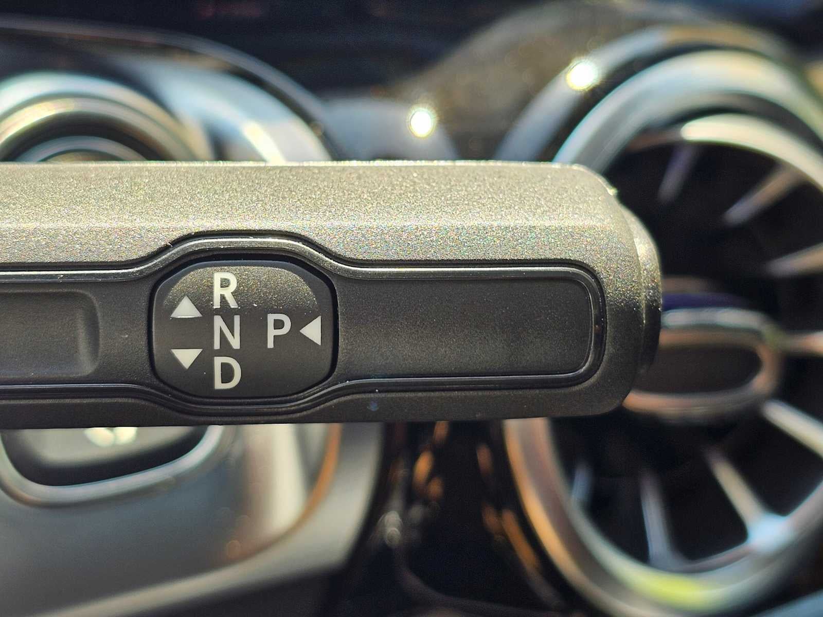 2026 Mercedes-Benz GLB 250 SUV